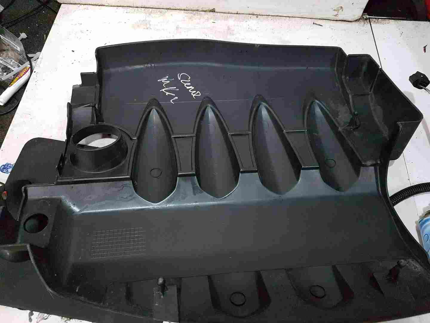 Thumb 4 Renault Megane 2002-2008 1.6 16V Engine Cover Plastic 8200287536