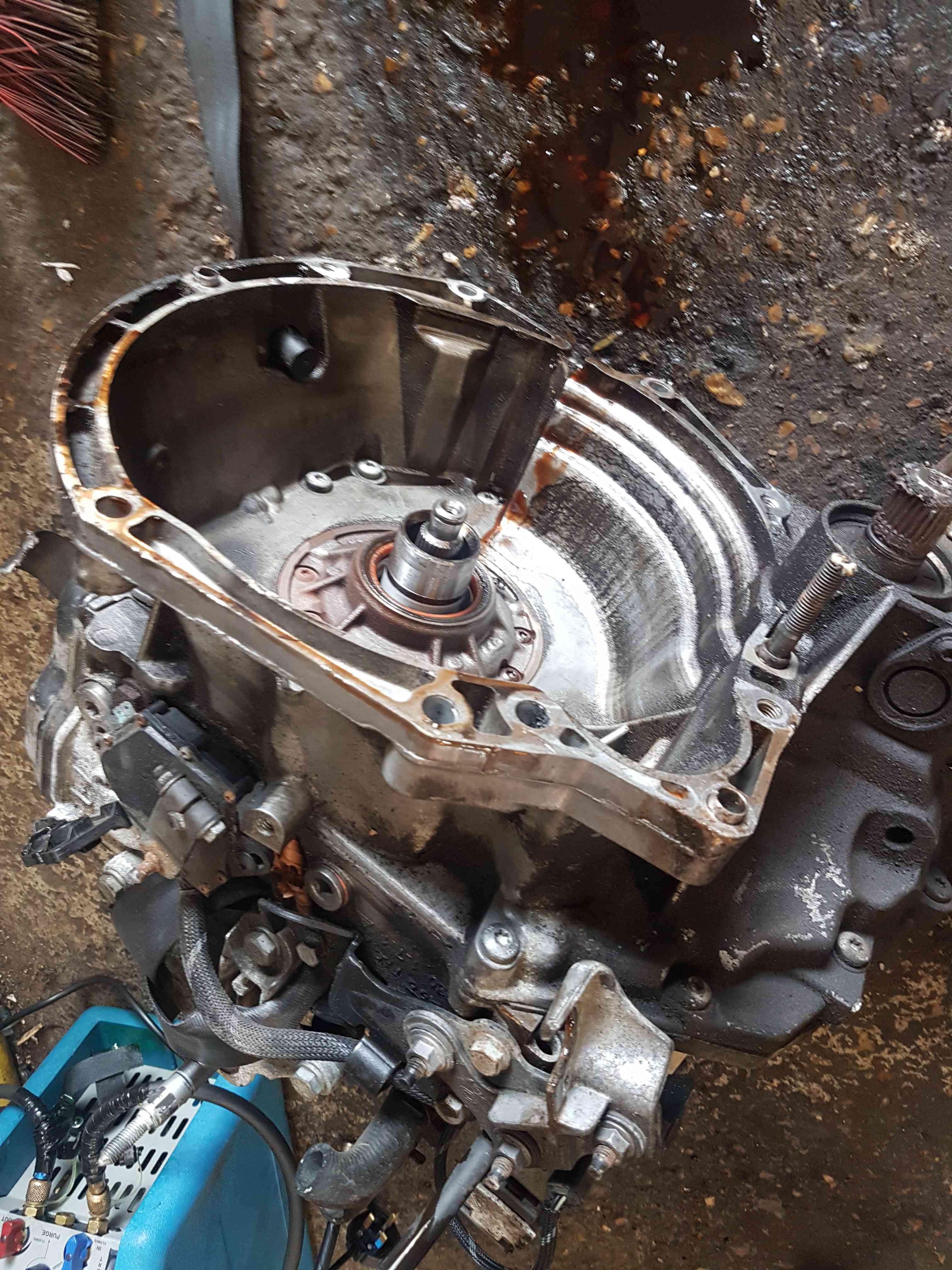 Thumb 2 Renault Megane 2002-2008 1.9 DCI Automatic Gearbox DP0 083