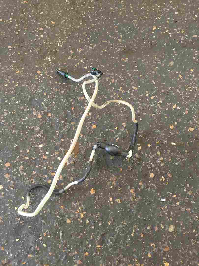 Renault Megane 2002-2008 1.9 DCi Diesel Fuel Hand Primer + Pipes