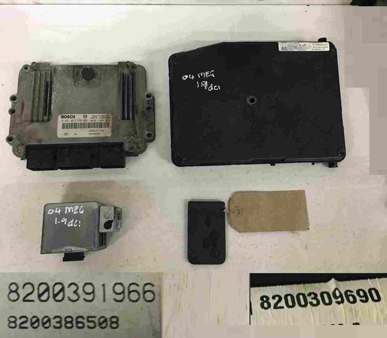 Renault Megane 2002-2008 1.9 DCi ECU SET UCH BCM Steering Lock + Key Card