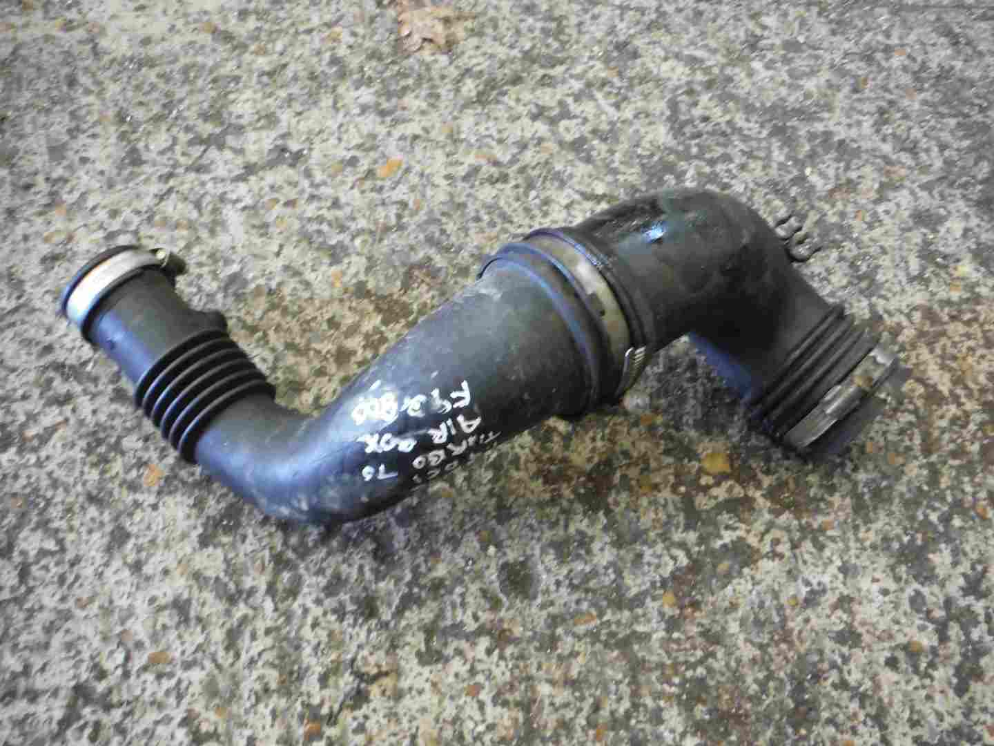 Renault Megane 2002-2008 1.9 dCi Turbo to Airbox Pipe F9Q 800 8200201514