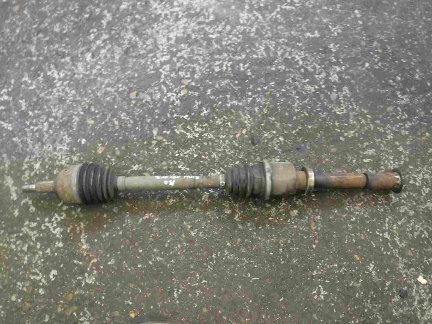 Renault Megane 2002-2008 2.0 16v Drivers OSF Front Driveshaft Auto
