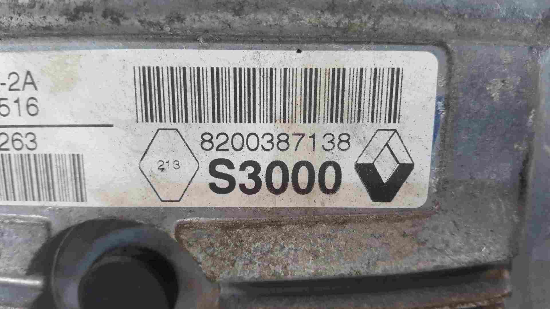 Thumb 5 Renault Megane 2002-2008 2.0 16v Engine Control Unit ECU 8200387138 8200321263