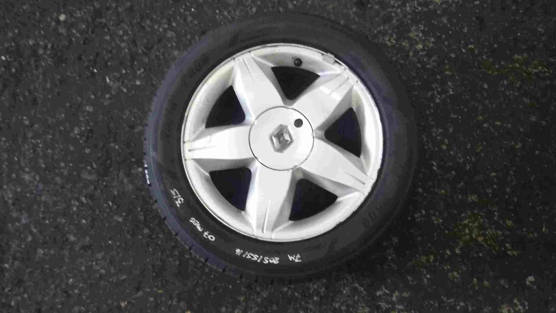 Renault Megane 2002-2008 Alloy Wheel Tuxedo 205 55 16 7mm
