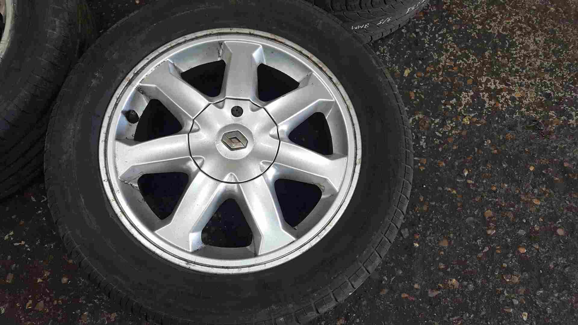 Thumb 2 Renault Megane 2002-2008 Axo Alloy Wheels Set 15inch