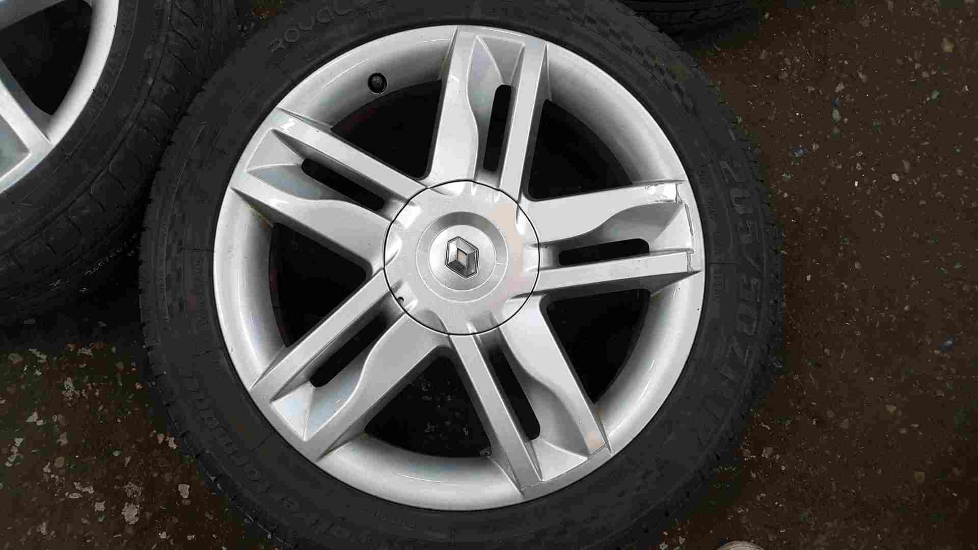 Thumb 2 Renault Megane 2002-2008 Celcius Alloy Wheels Set X4 17inch