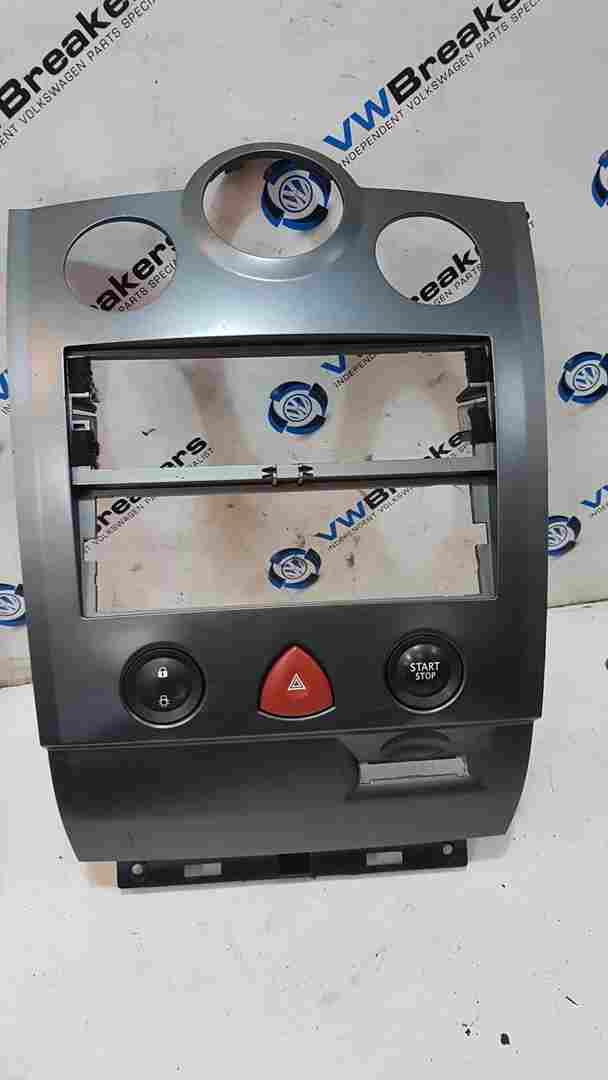 Renault Megane 2002-2008 Centre Dashboard Surround Trim Climate Control