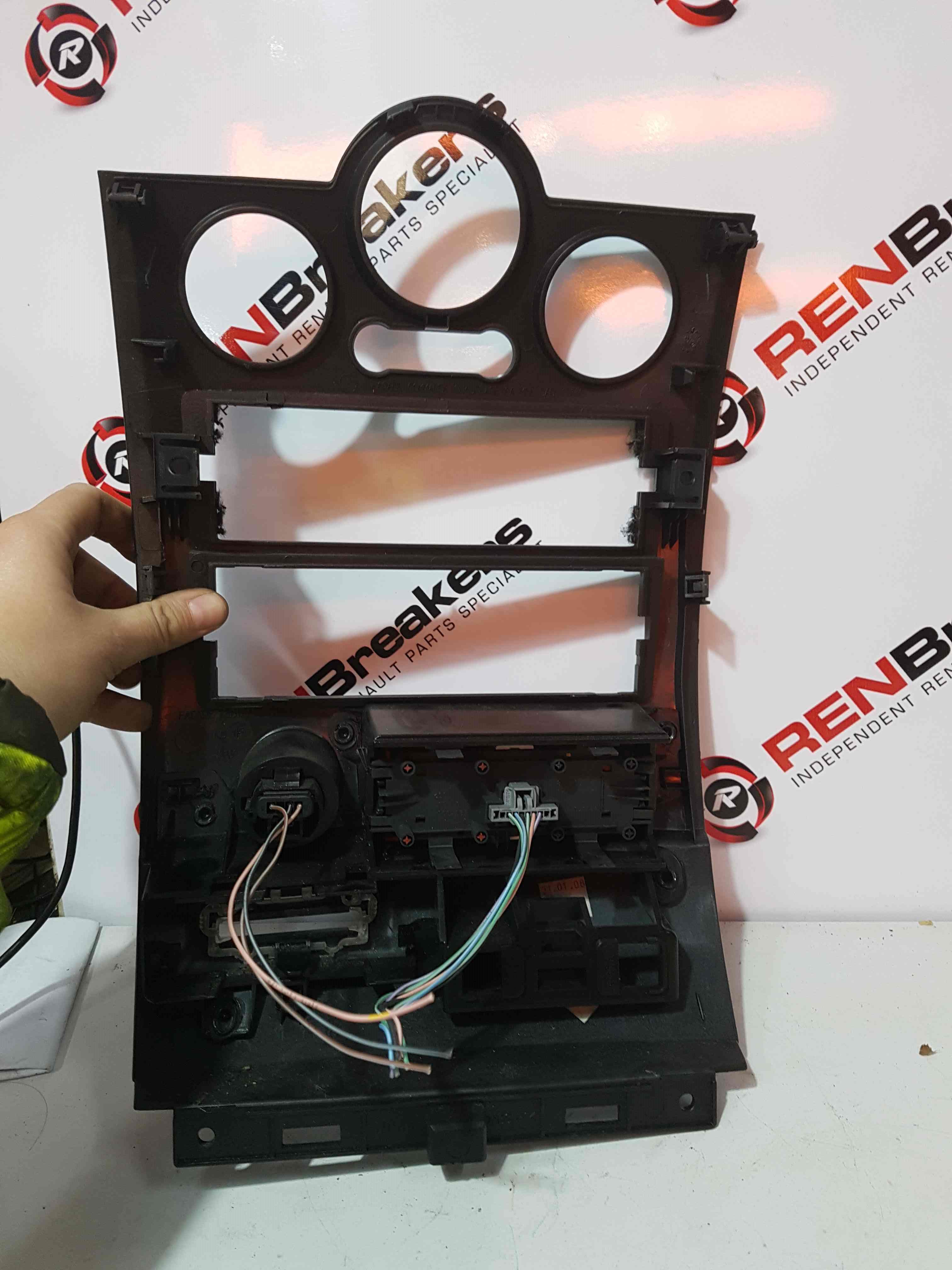 Thumb 3 Renault Megane 2002-2008 Centre Dashboard Surround Trim Climate Control