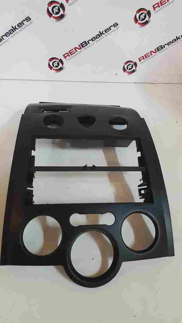 Renault Megane 2002-2008 Centre Dashboard Trim Surround Black 8200501118
