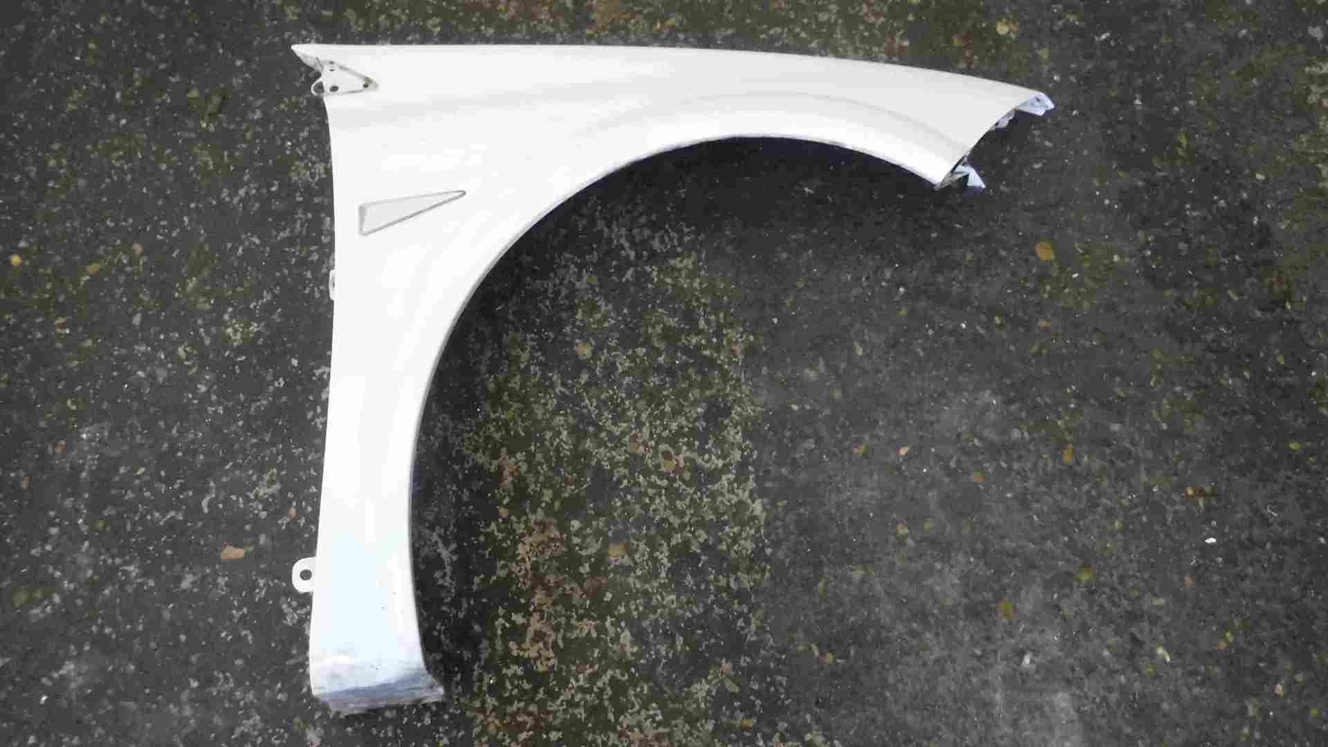 Renault Megane 2002-2008 Drivers OS Wing White OV369