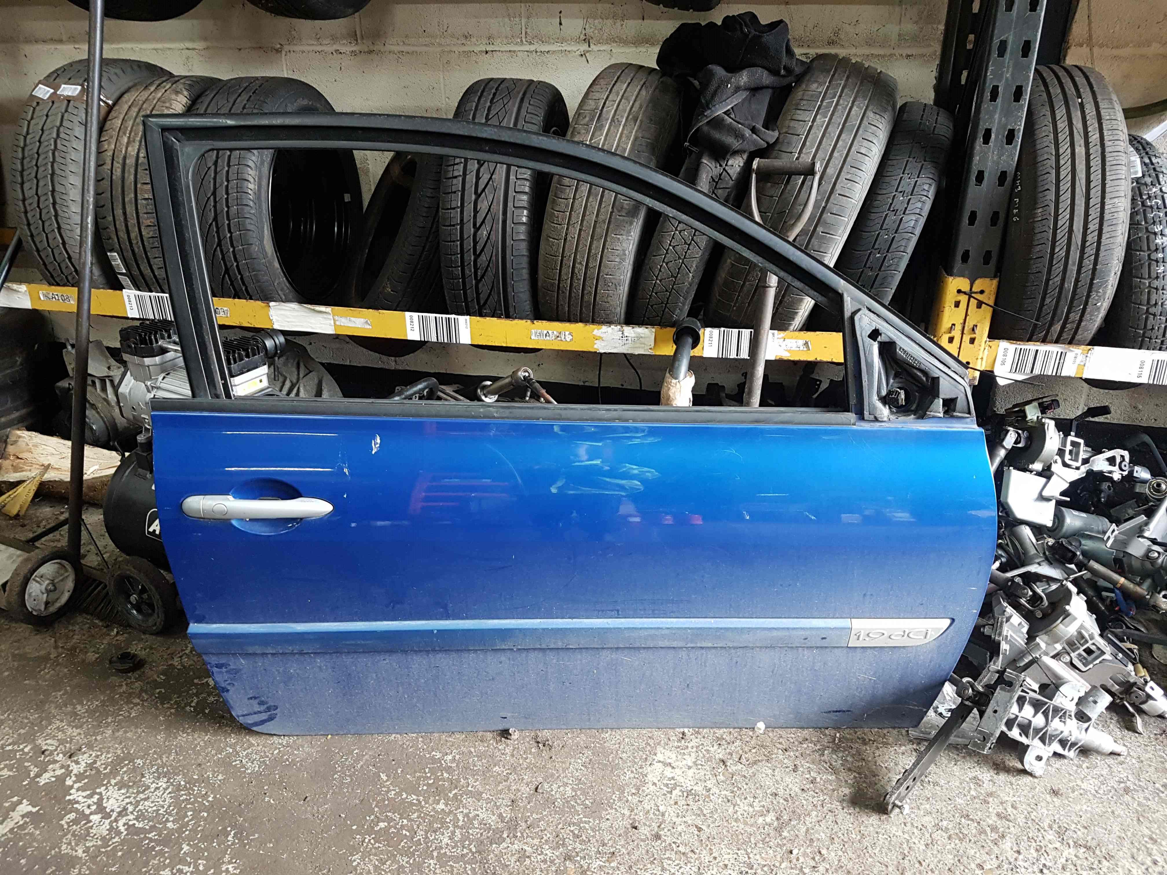 Thumb 3 Renault Megane 2002-2008 Drivers OSF Front Door Blue Terna 3Dr