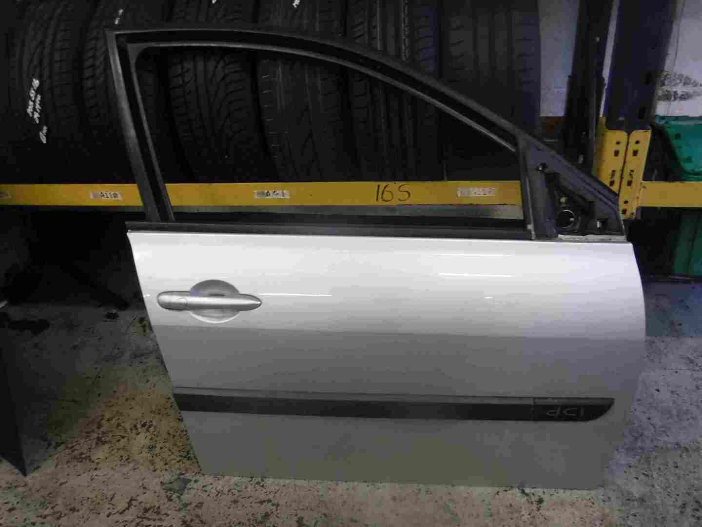 Renault Megane 2002-2008 Drivers OSF Front Door Silver TED69 5dr