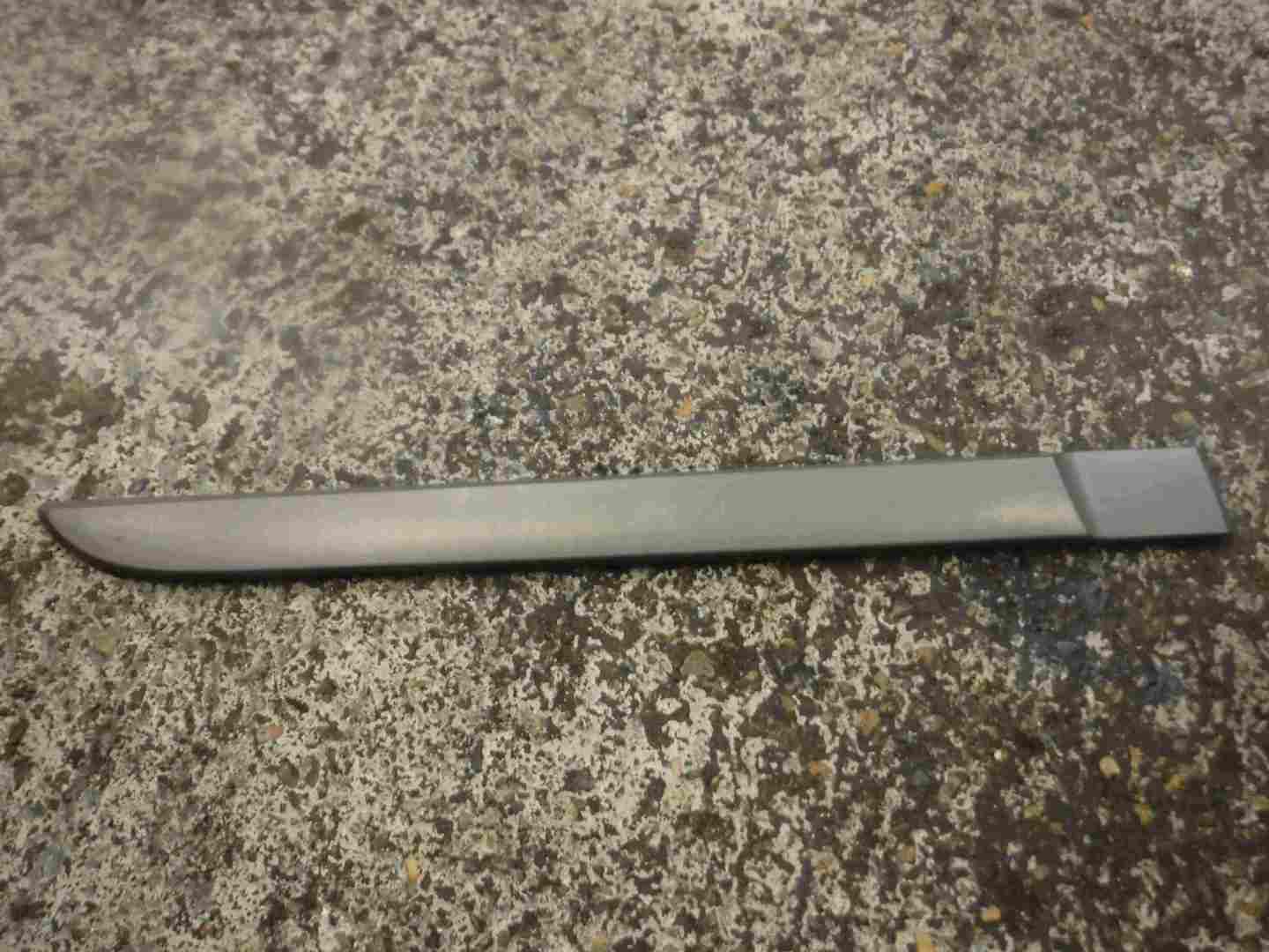 Renault Megane 2002-2008 Drivers OSR Rear Door Bumb Moulding 5dr Black
