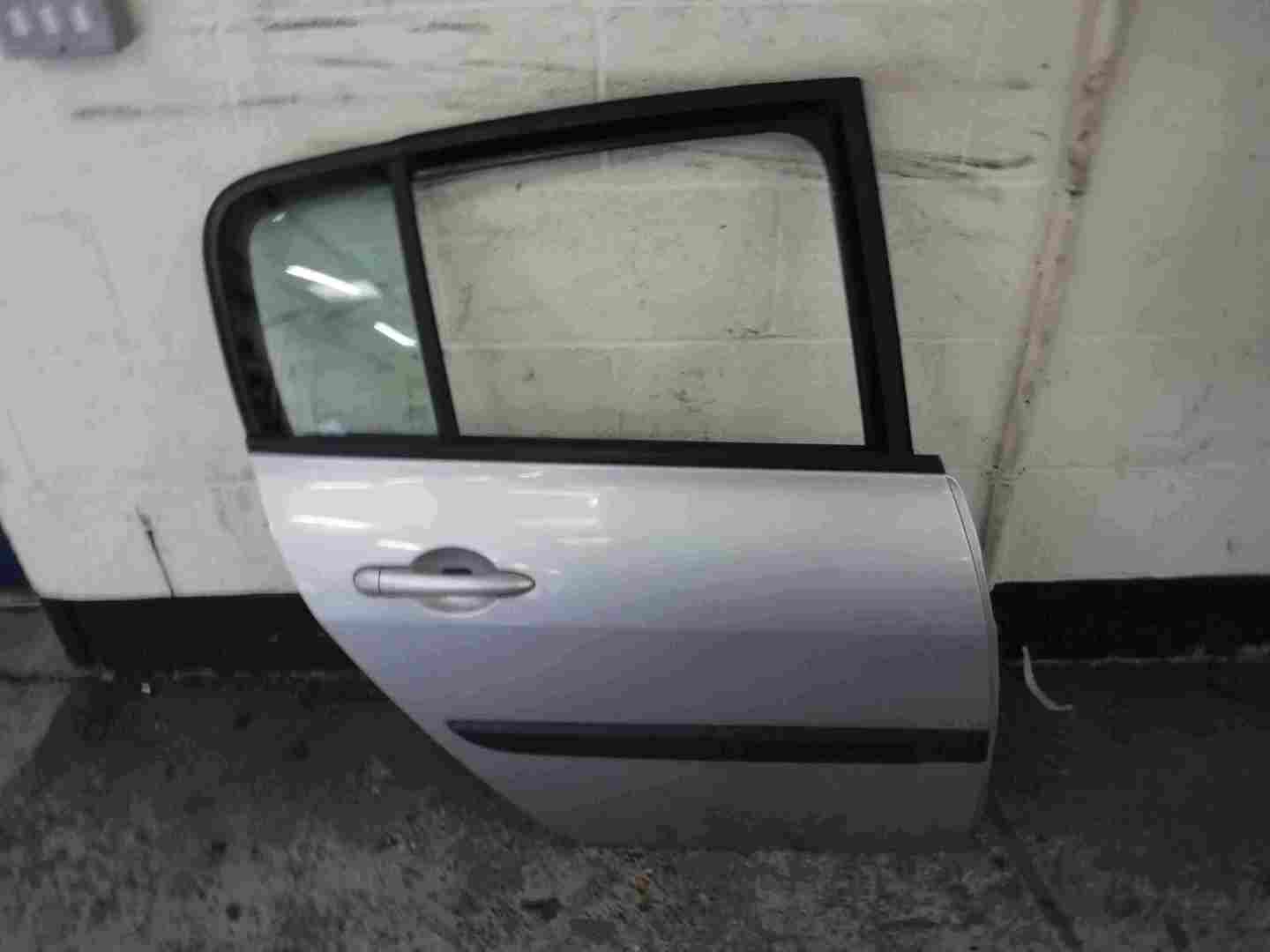 Renault Megane 2002-2008 Drivers OSR Rear Door Silver TED69 1