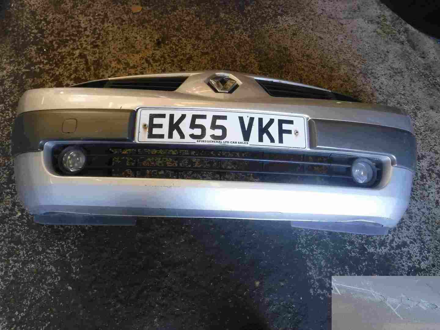 Renault Megane 2002-2008 Front Bumper Silver TED69