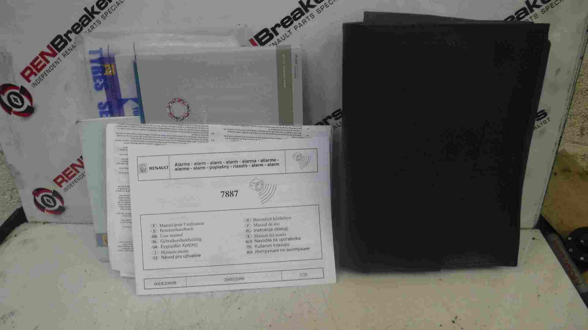 Renault Megane 2002-2008 Handbook Documents + Holder Case Waller
