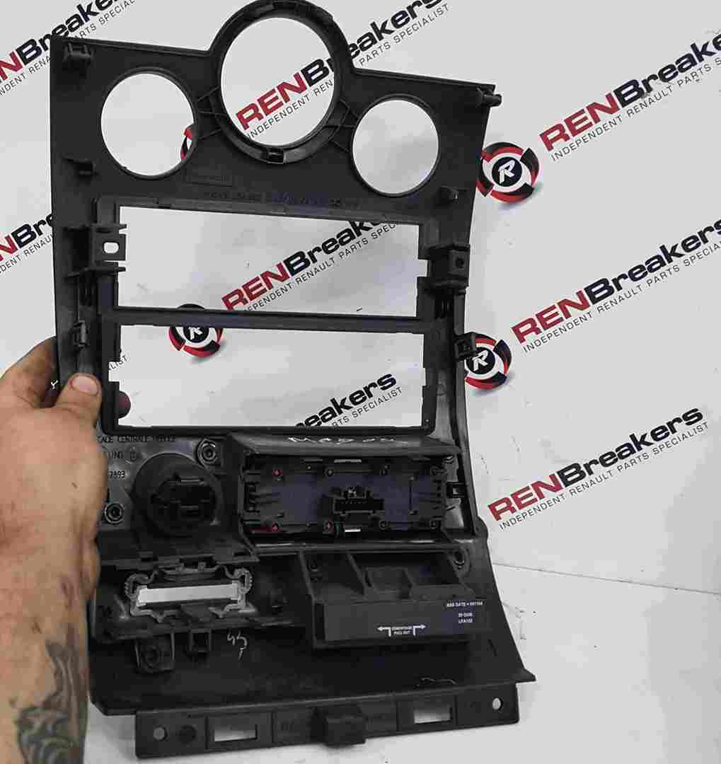 Thumb 3 Renault Megane 2002-2008 Heater Cd Player Centre Dash Surround CLIMATE TYPE