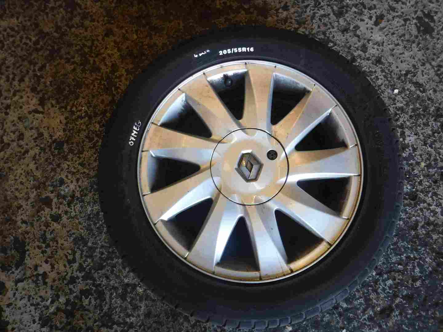 Renault Megane 2002-2008 Kubera Alloy Wheel + Tyre 205 55 16 7mm