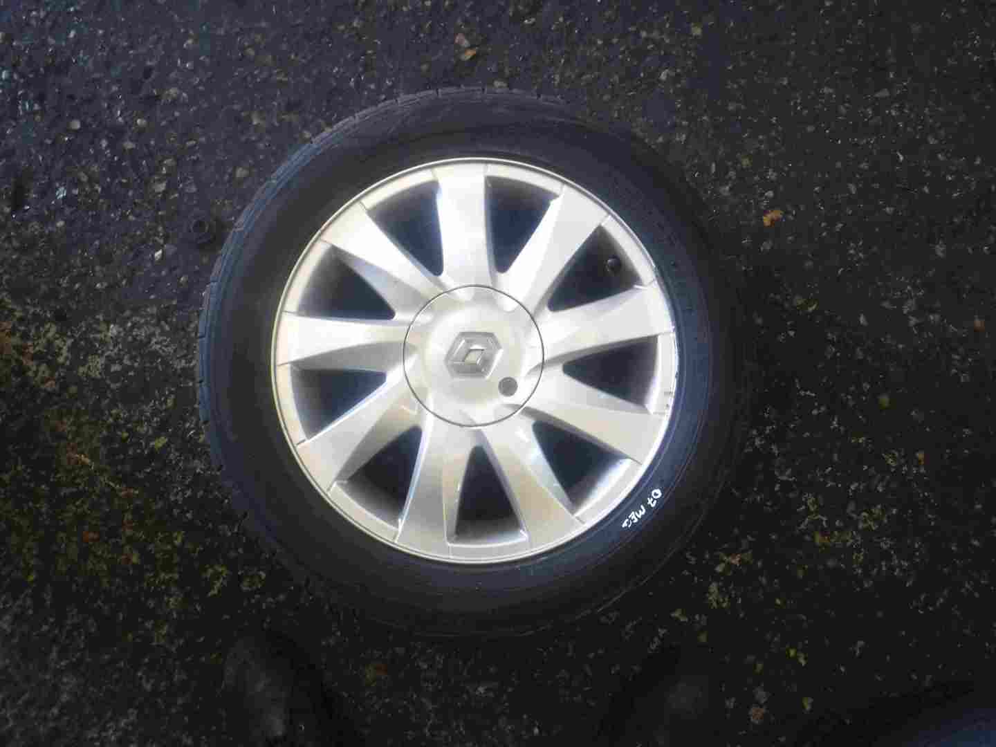 Renault Megane 2002-2008 Kubera Alloy Wheel + Tyre 205 55 16 5mm Tread