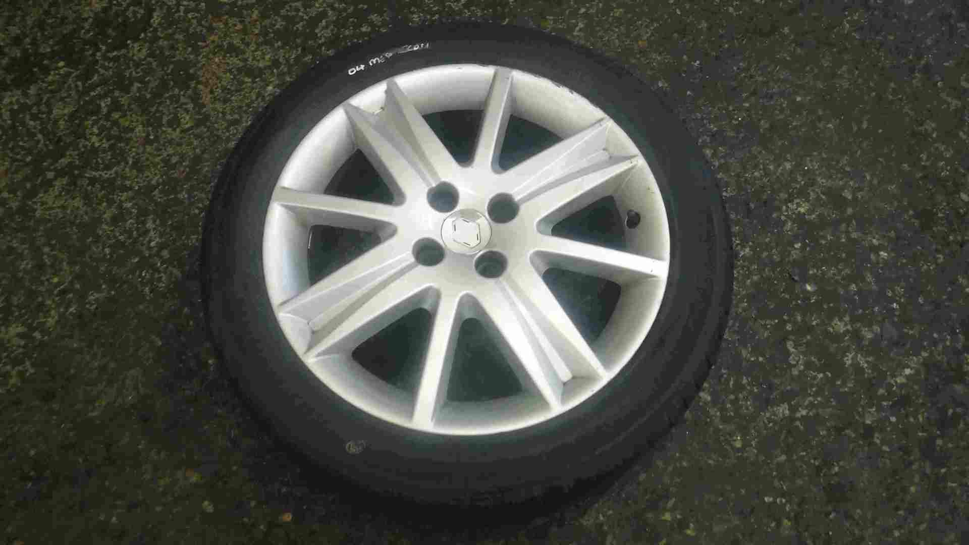 Renault Megane 2002-2008 Nervasport Alloy Wheel + Tyre 205 50 17 7mm Tread