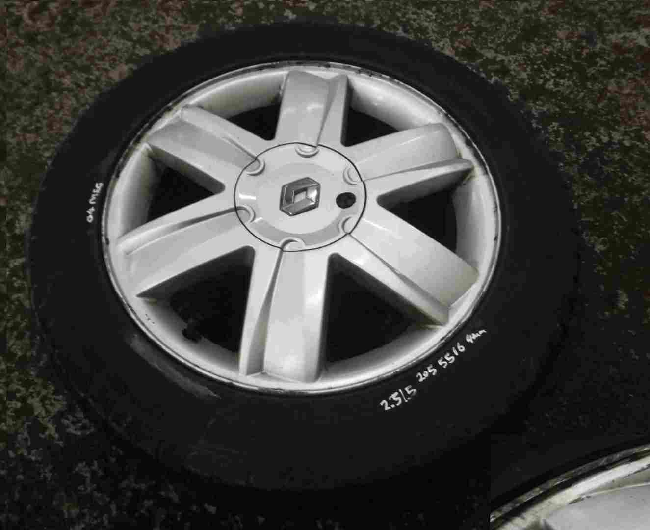 Renault Megane 2002-2008 Nervastella Alloy Wheel + Tyre 205 55 16 4mm Tread