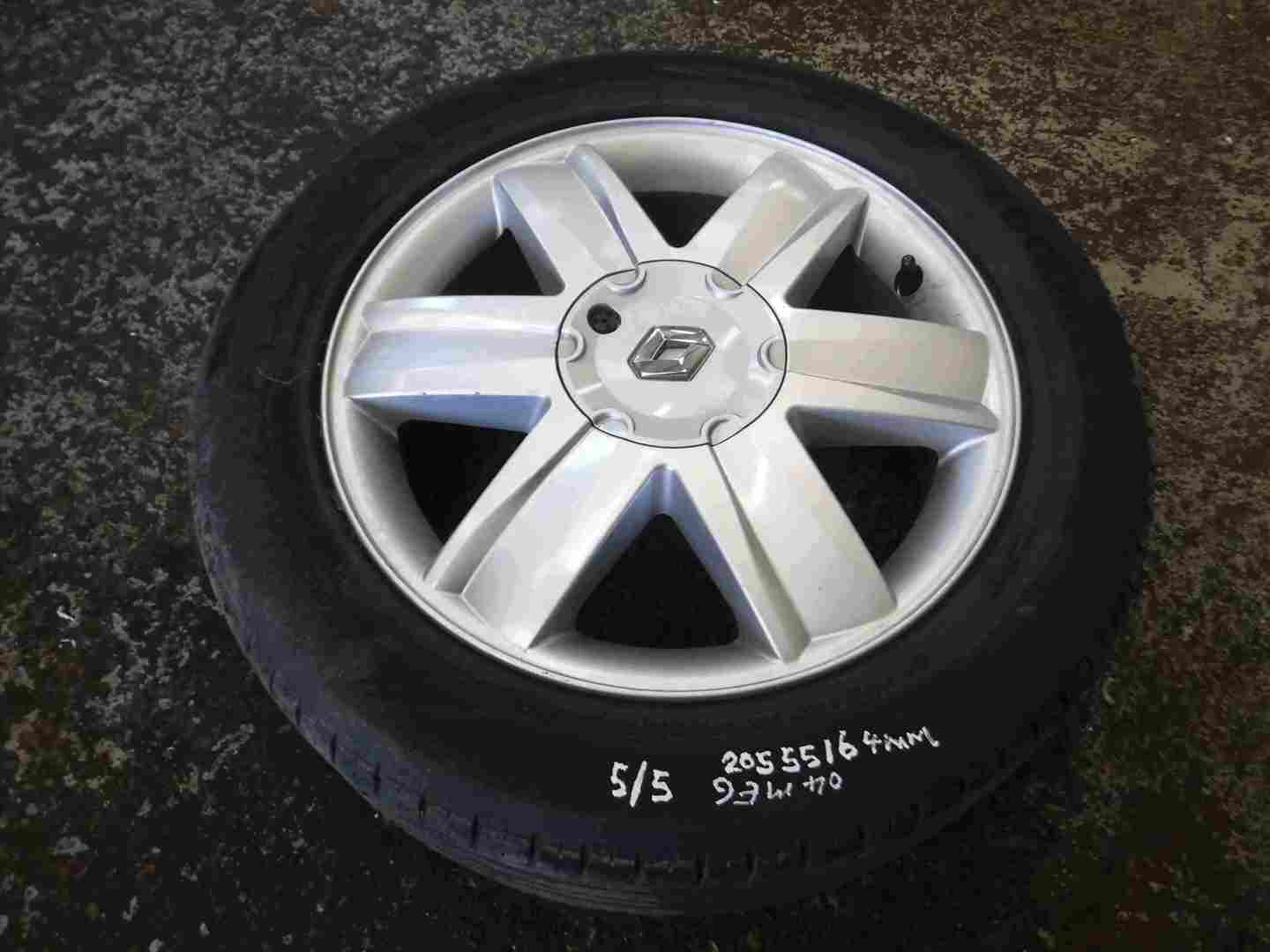 Renault Megane 2002-2008 Nervastella Alloy Wheel + Tyre 205 55 16 4mm Tread