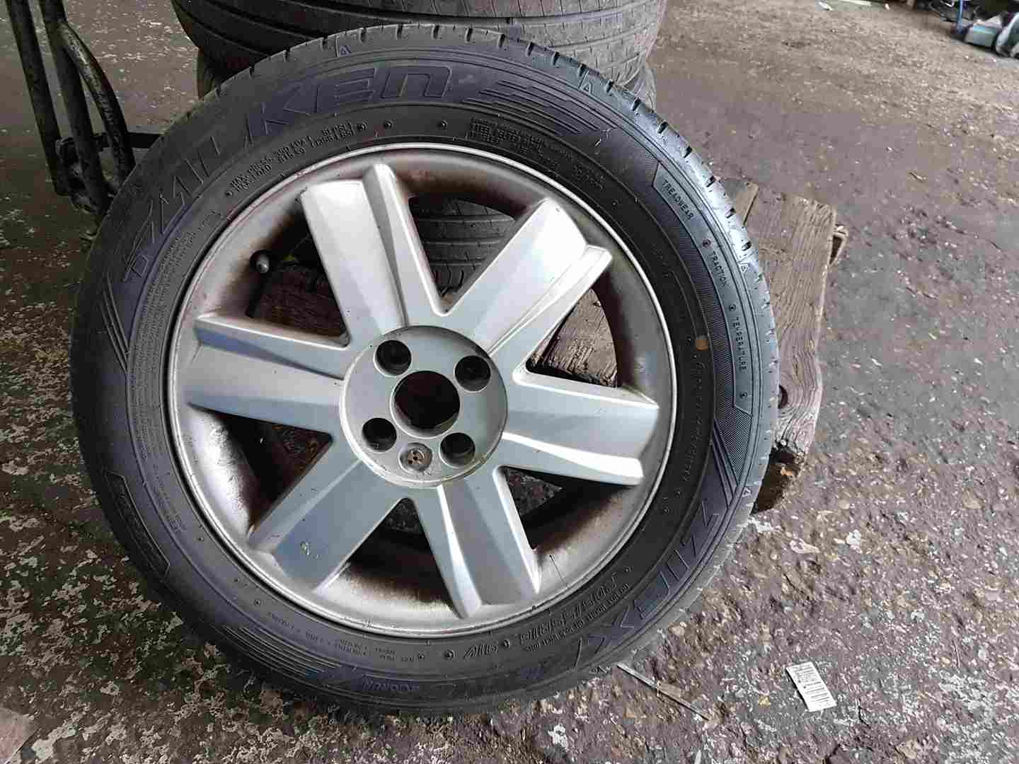 Renault Megane 2002-2008 Nervastella Alloy Wheel + Tyre 205 55 16 5Mm Tread 4/5