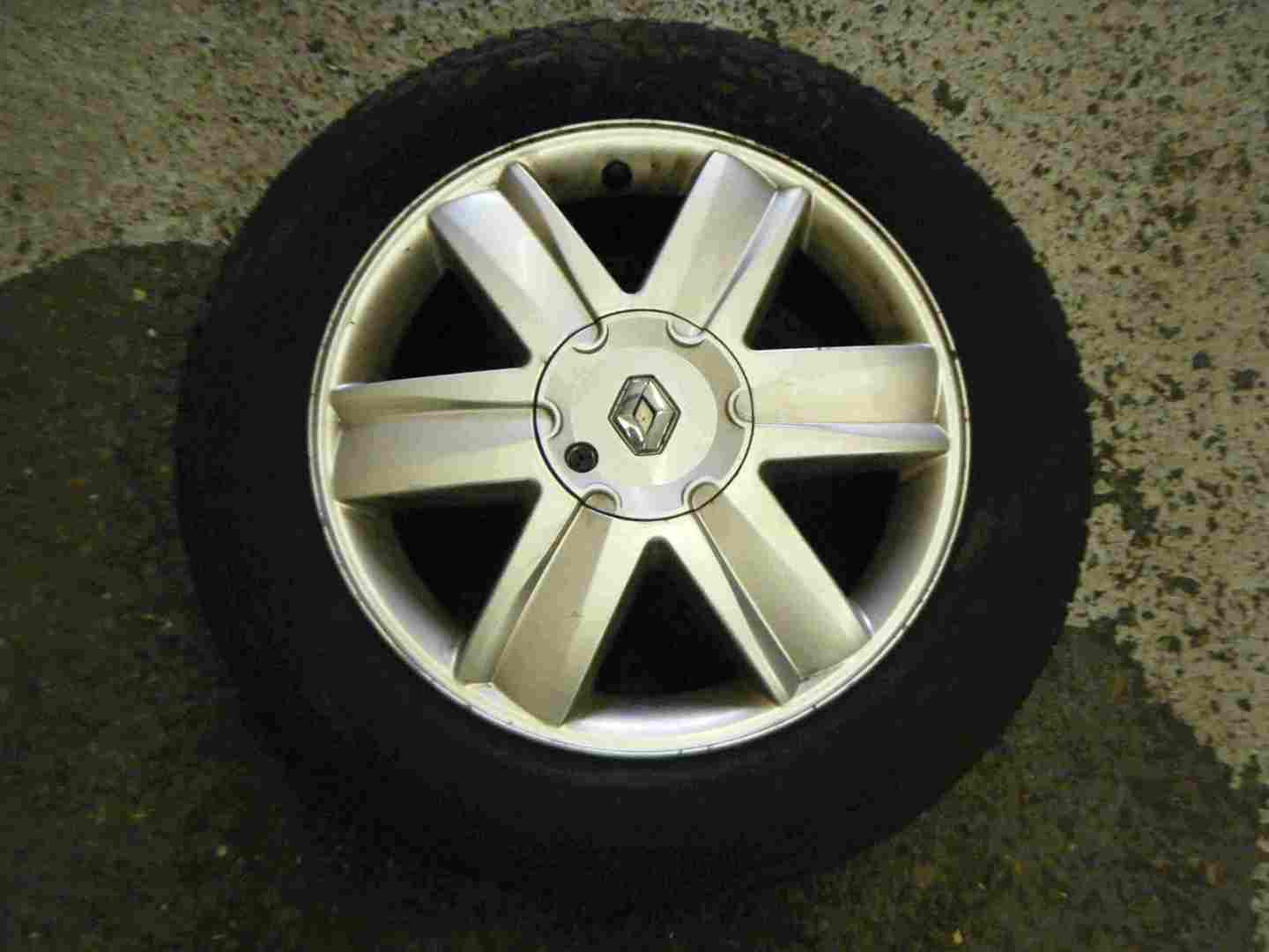 Renault Megane 2002-2008 Nervastella Alloy Wheel 16 inch 205 55 R16 7M Tread