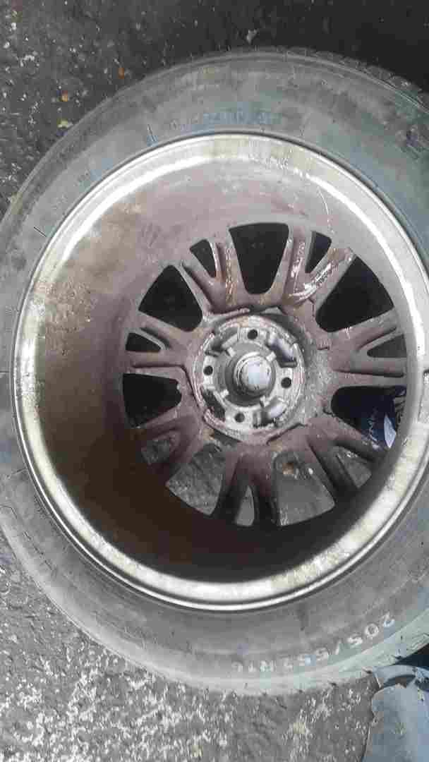 Thumb 2 Renault Megane 2002-2008 Ozedia Alloy Wheel 16inch 4/5