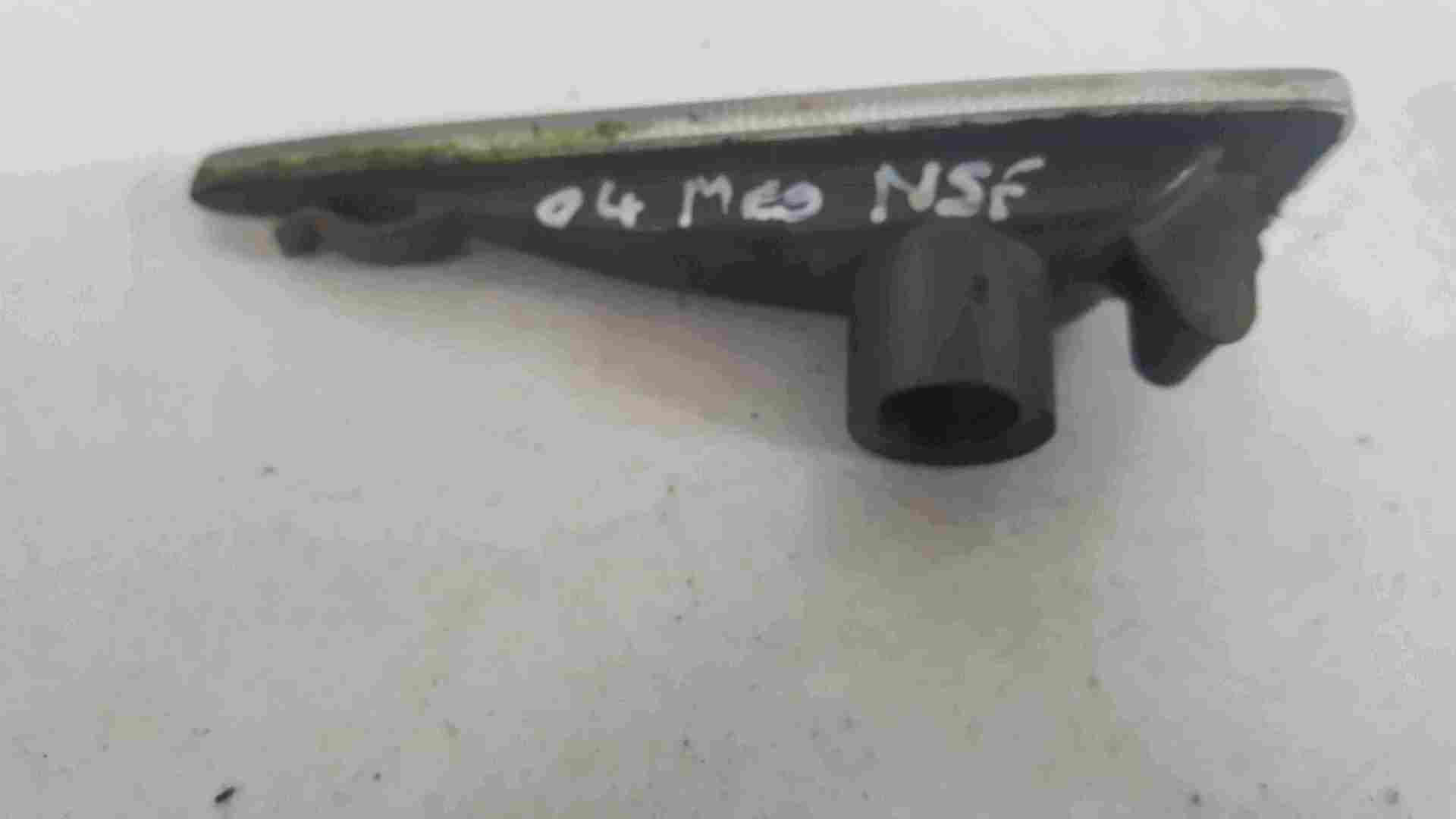Thumb 2 Renault Megane 2002-2008 Passenger NS Wing Side Repeater Indicator