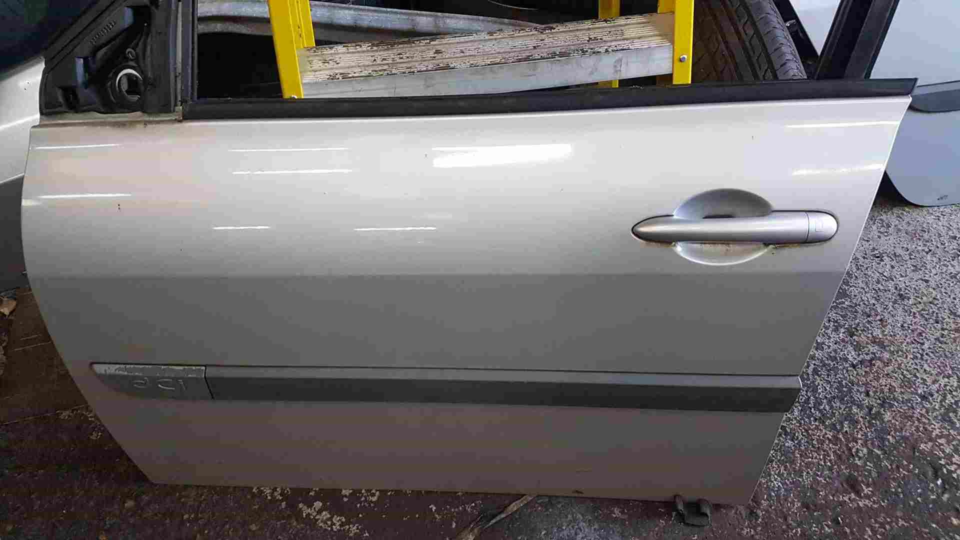 Thumb 2 Renault Megane 2002-2008 Passenger NSF Front Door 5Dr Ted69 Silver