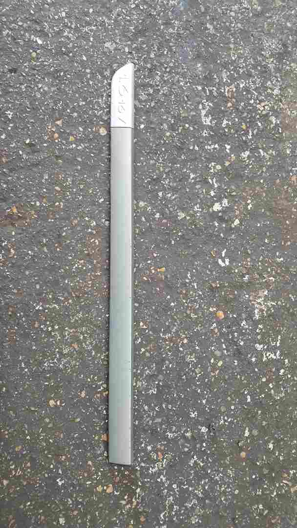 Renault Megane 2002-2008 Passenger NSF Front Door Moulding Trim 5dr Grey Silver