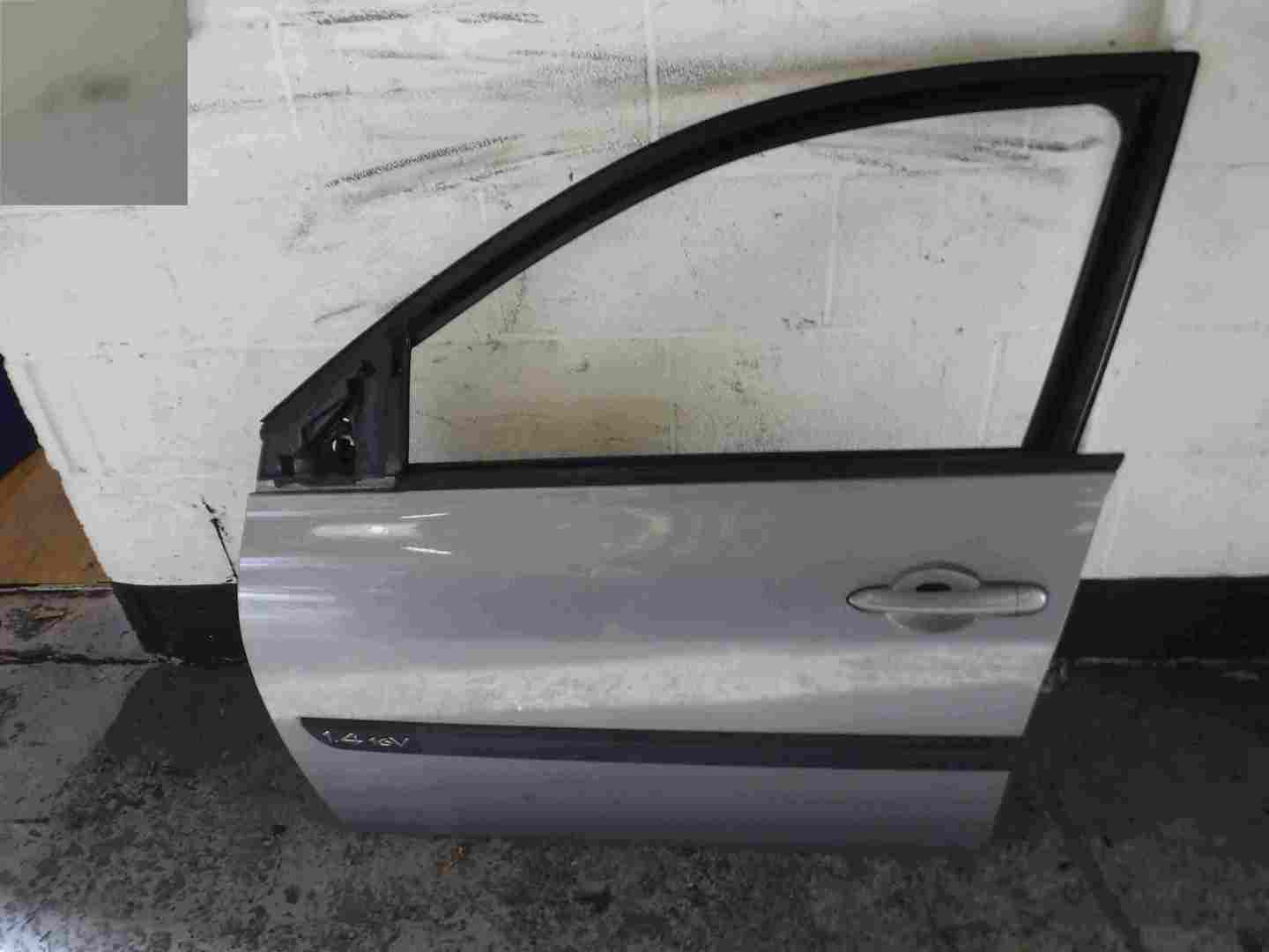 Renault Megane 2002-2008 Passenger NSF Front Door Silver TEA19 5dr