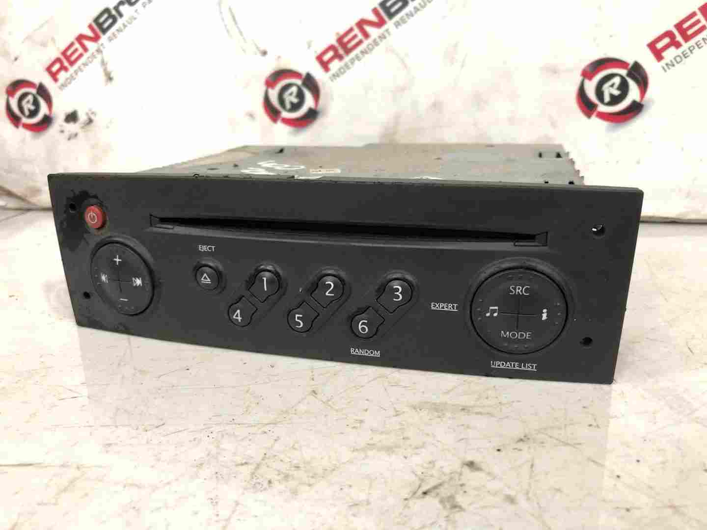 Thumb 4 Renault Megane 2002-2008 Radio Cd Player Update List + Code 8200607918 Worn