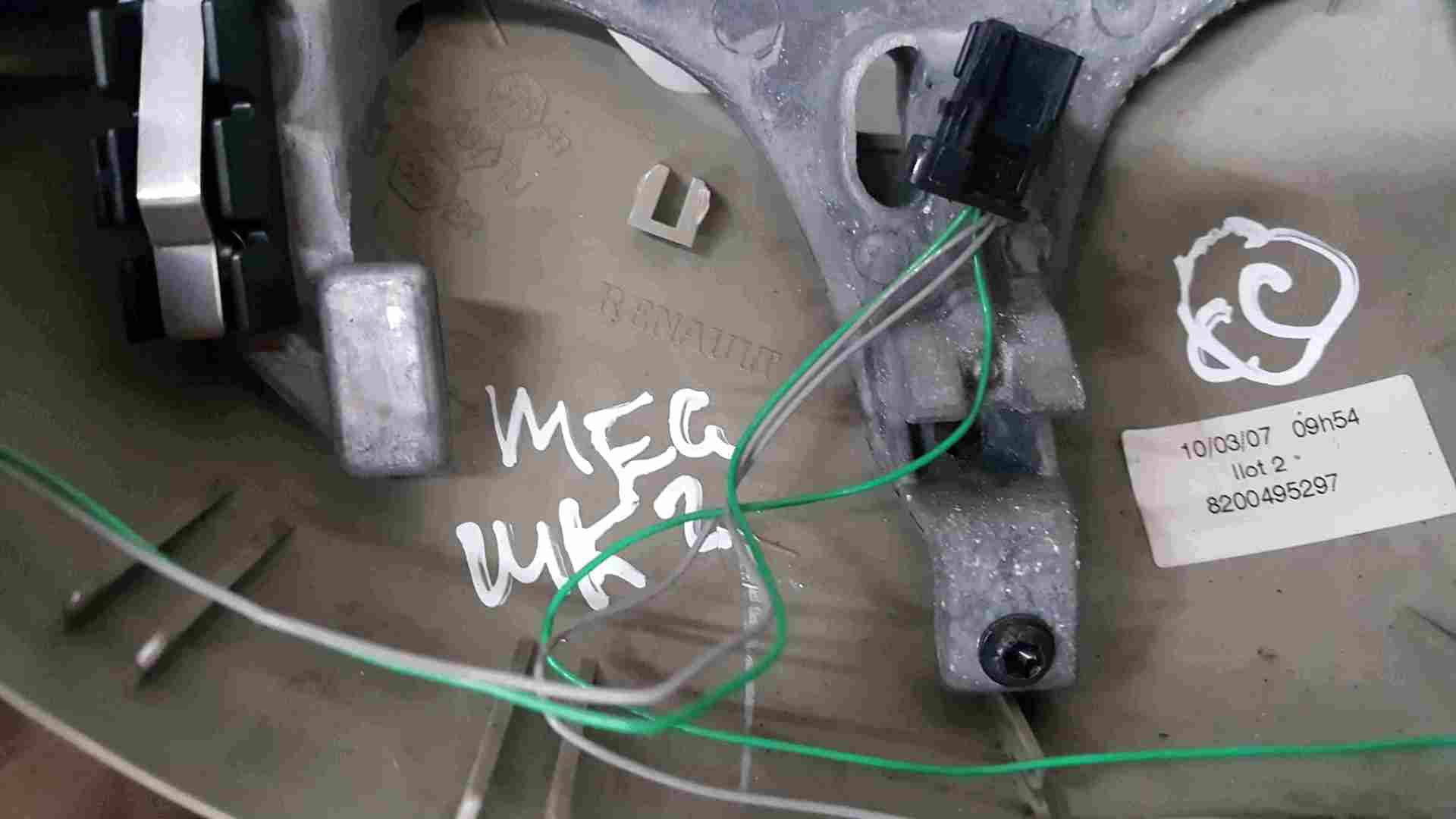 Thumb 3 Renault Megane 2002-2008 Steering Wheel Beige 8200495297