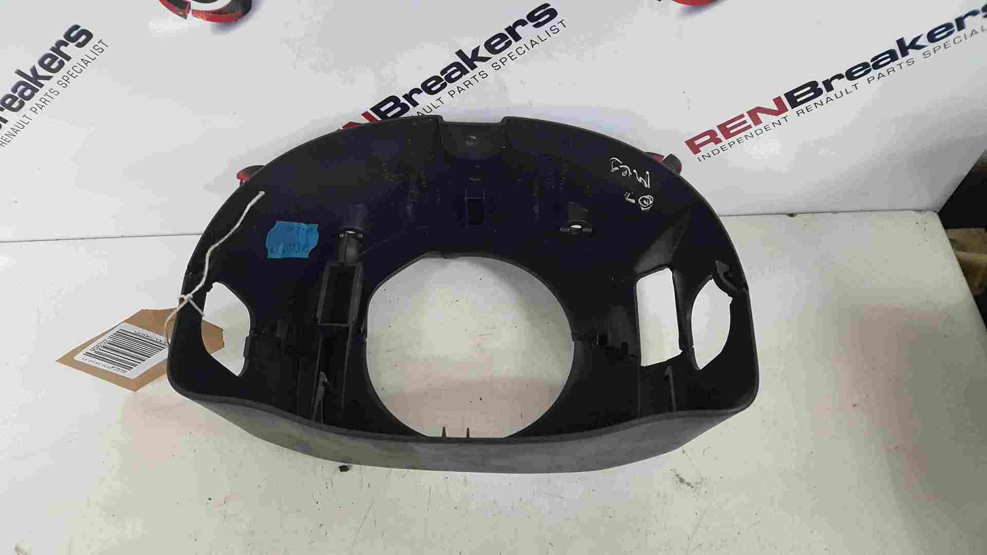 Thumb 5 Renault Megane 2002-2008 Steering Wheel Surround Cowling Plastic 8200079126