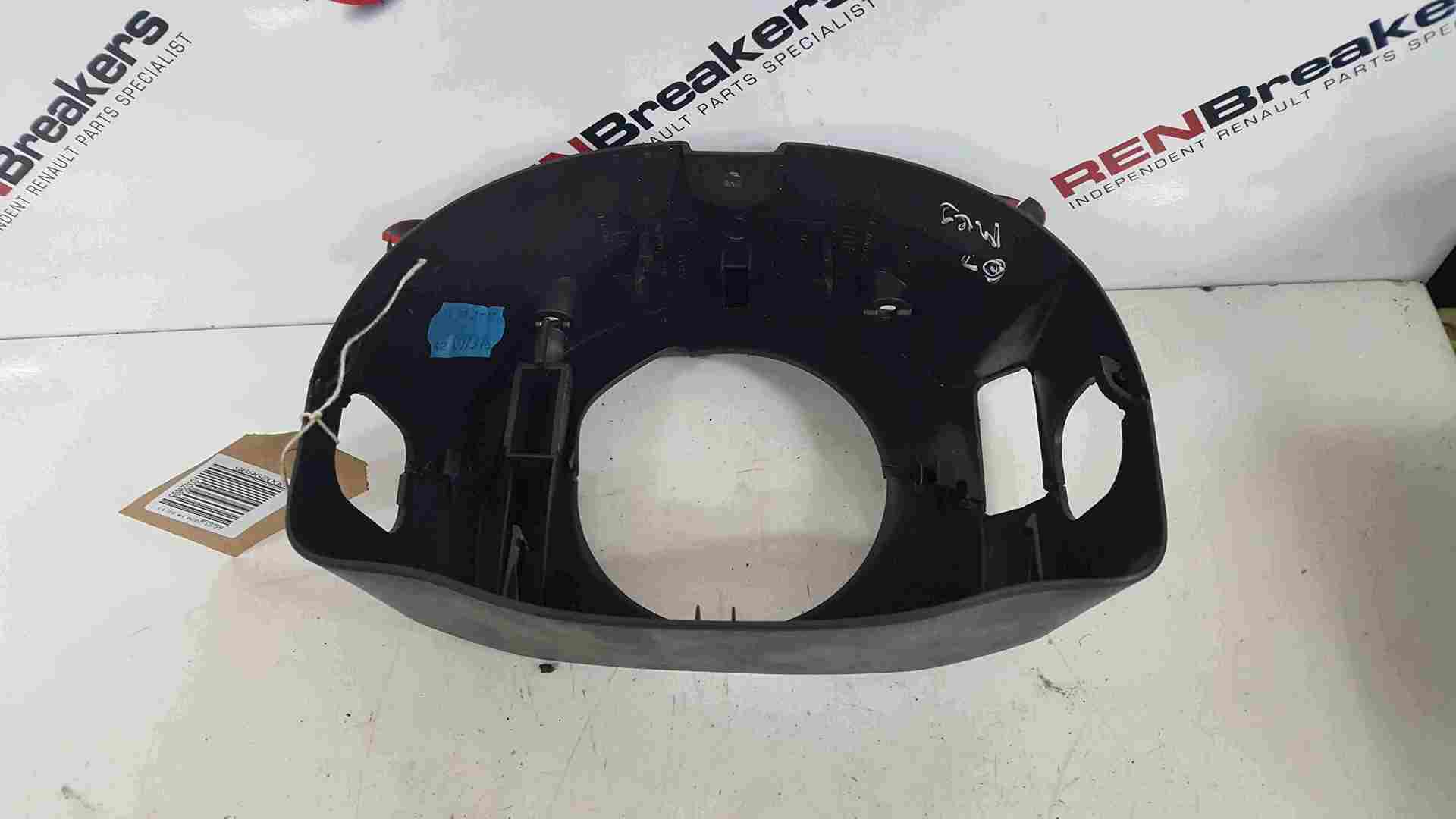 Thumb 6 Renault Megane 2002-2008 Steering Wheel Surround Cowling Plastic 8200079126