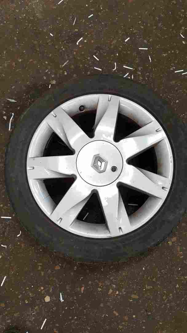 Renault Megane 2002-2008 Steppe Alloy Wheel 17inch + Tyre 205 50 17 6mm