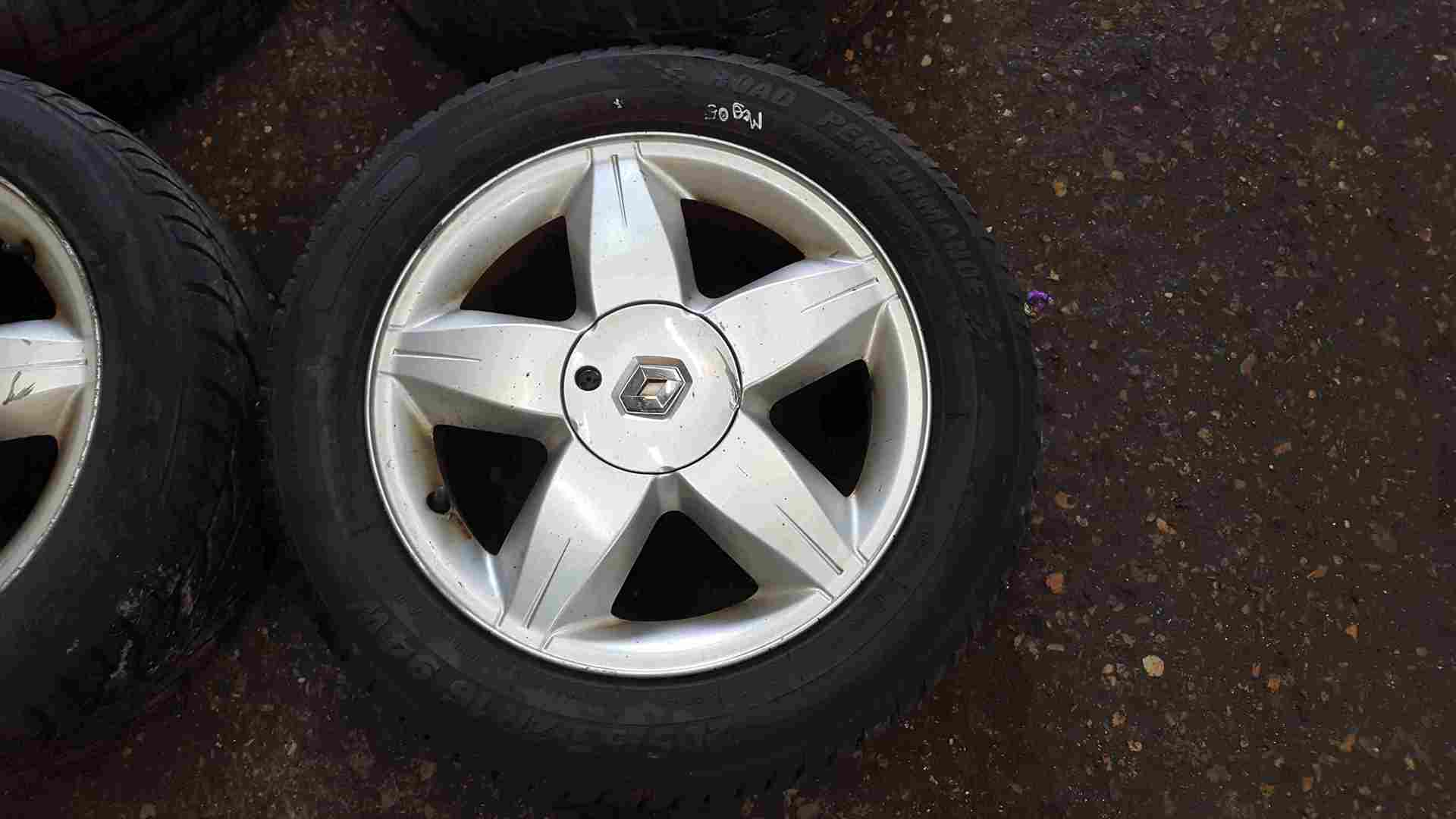 Thumb 8 Renault Megane 2002-2008 Tuxedo Alloy Wheels Set X4 16inch + Tyres