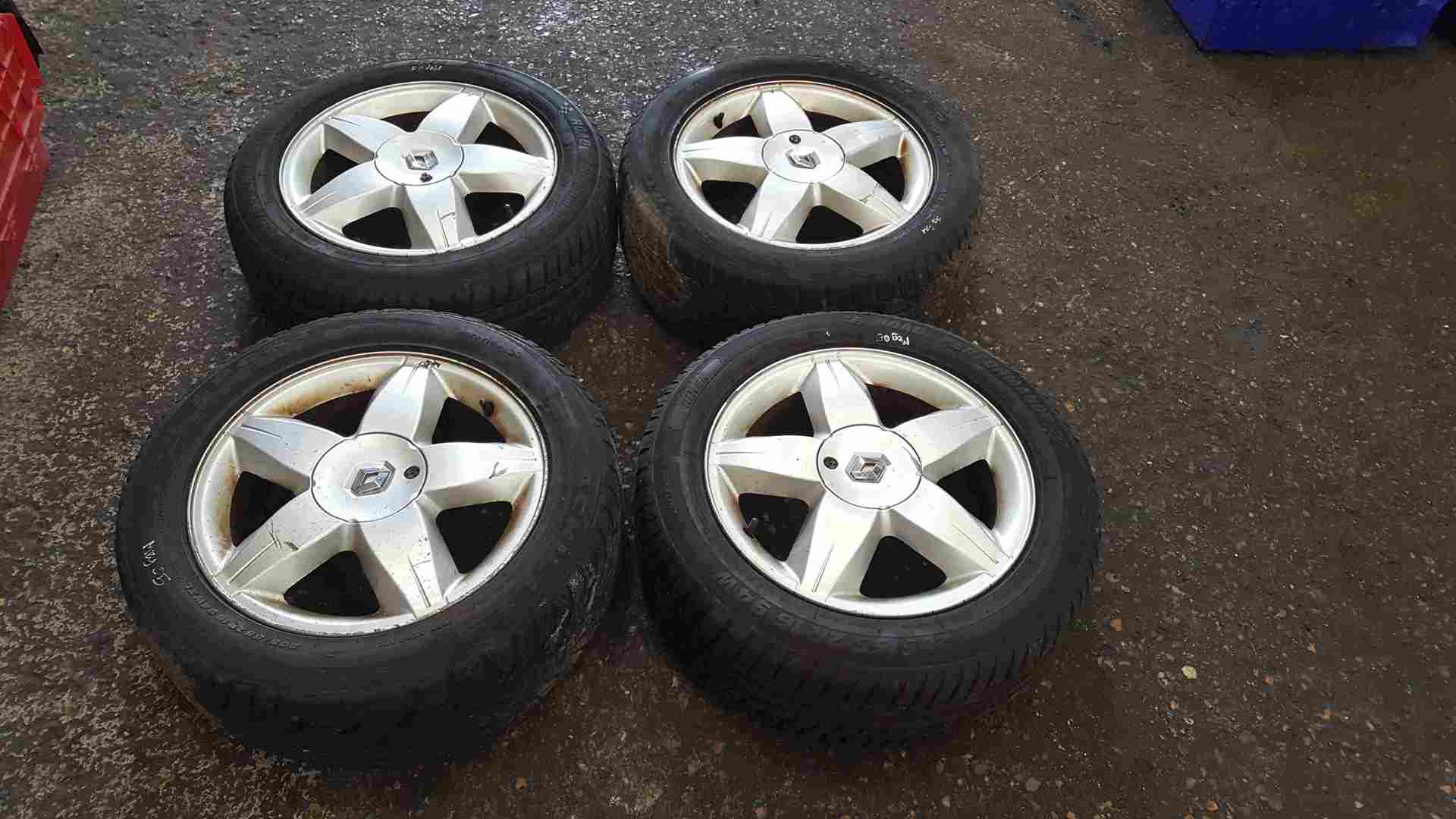 Renault Megane 2002-2008 Tuxedo Alloy Wheels Set X4 16inch + Tyres