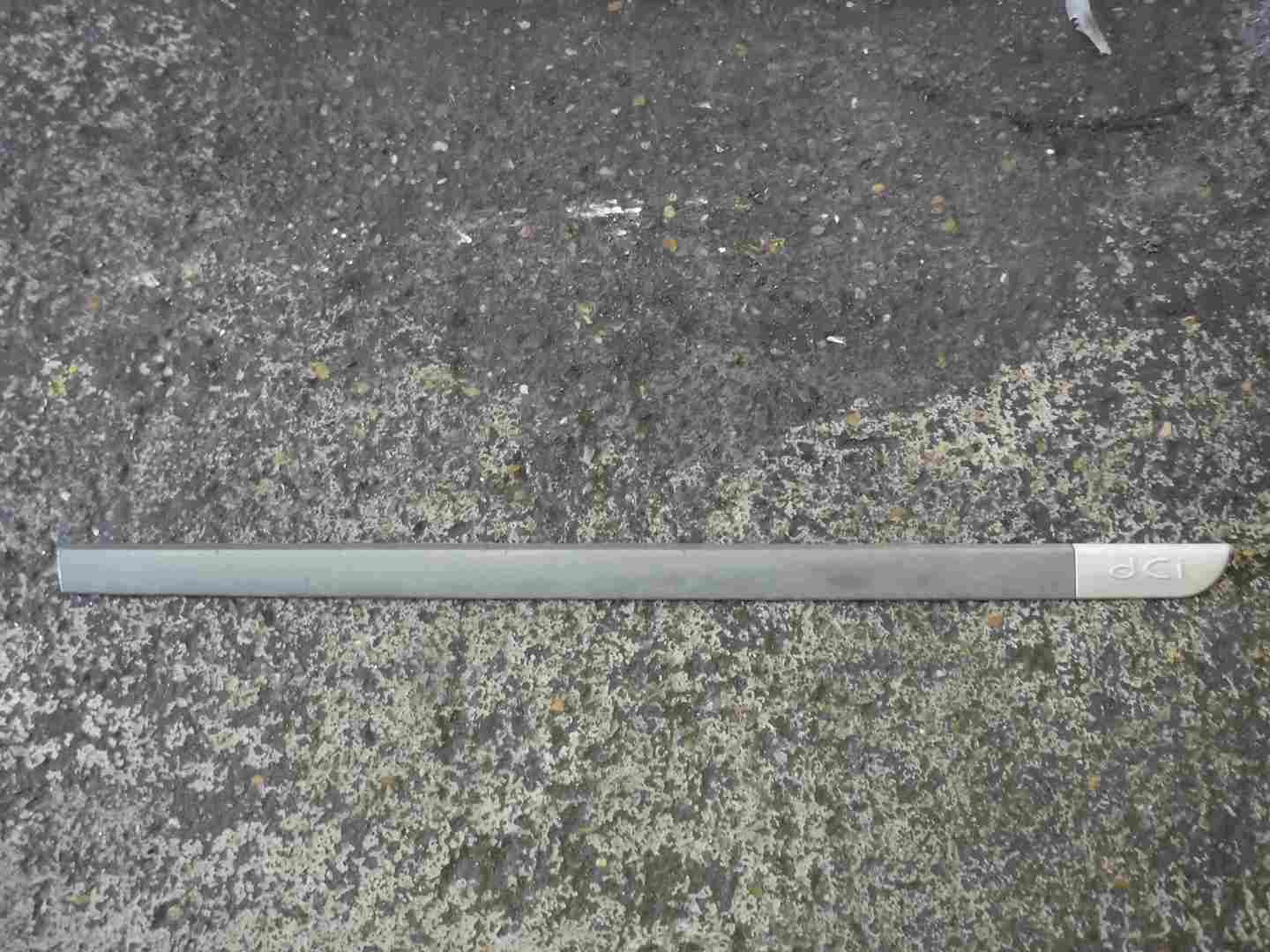 Renault Megane 2002-2008 dCi Drivers OSF Front Door Moulding Trim 3dr Silver