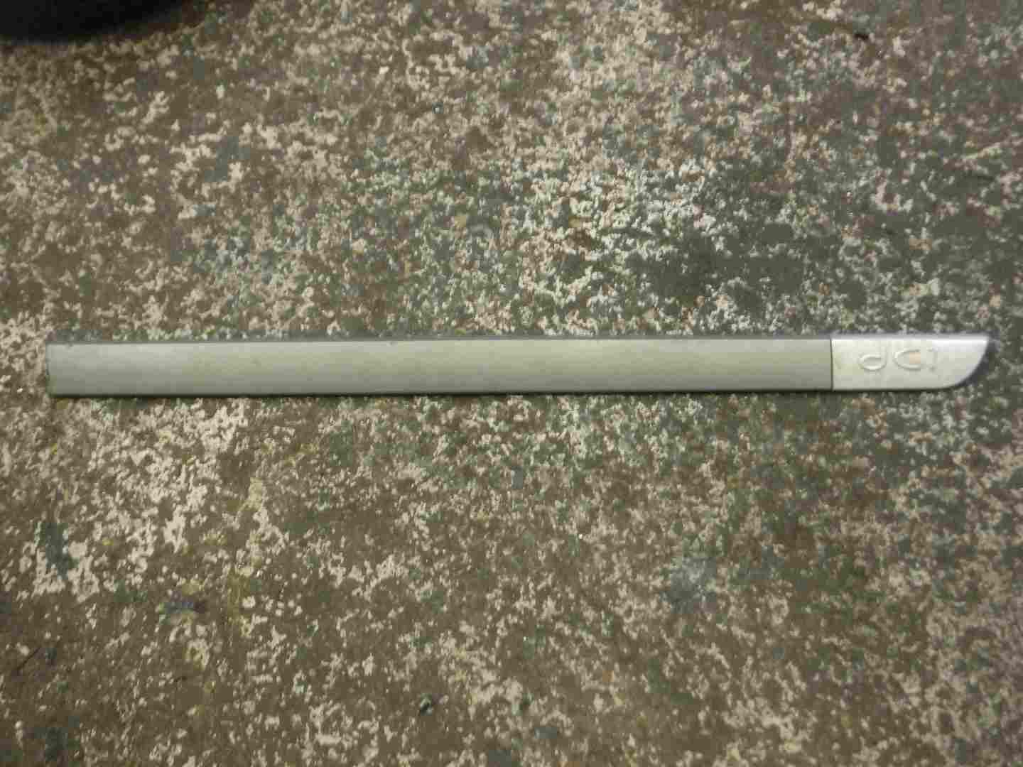 Renault Megane 2002-2008 dCi Drivers OSF Front Door Trim Moulding 5dr