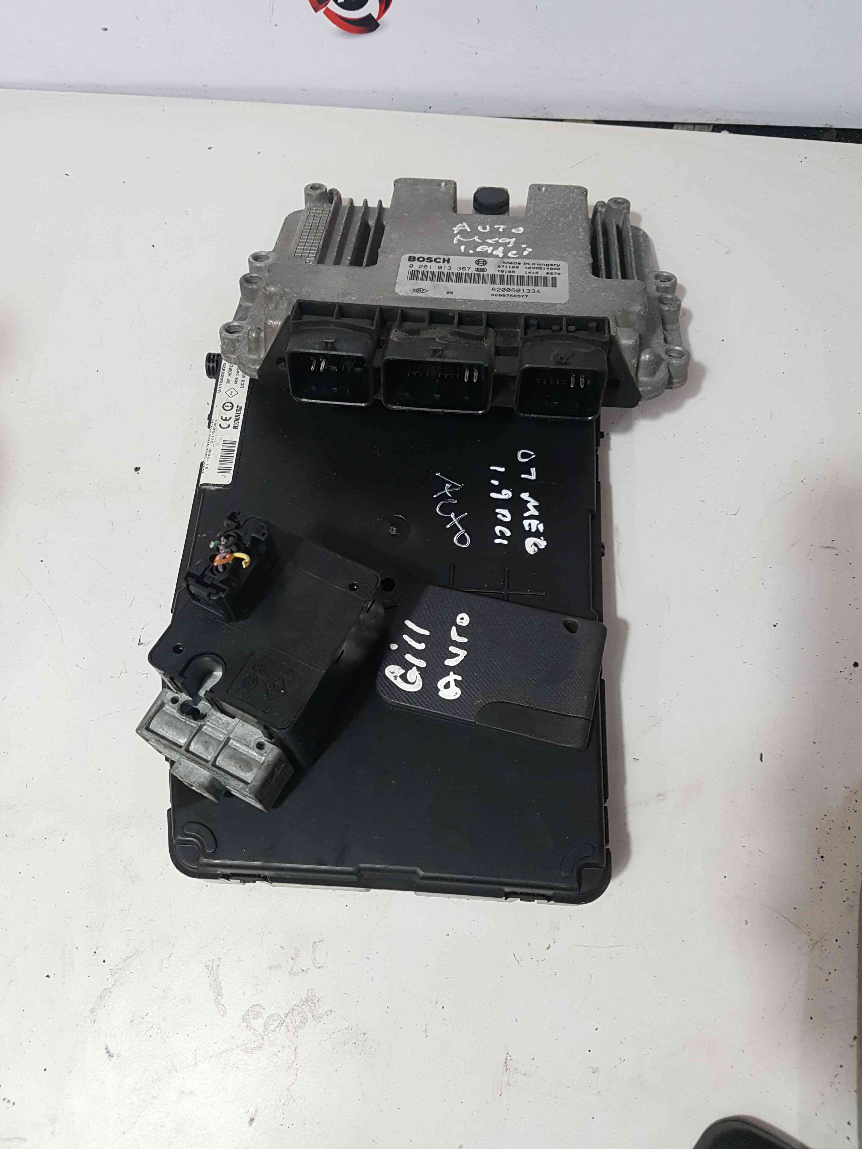 Thumb 6 Renault Megane 2003-2009 1.9 DCI Ecu SET Uch BCM Immobiliser + KEY Card Auto