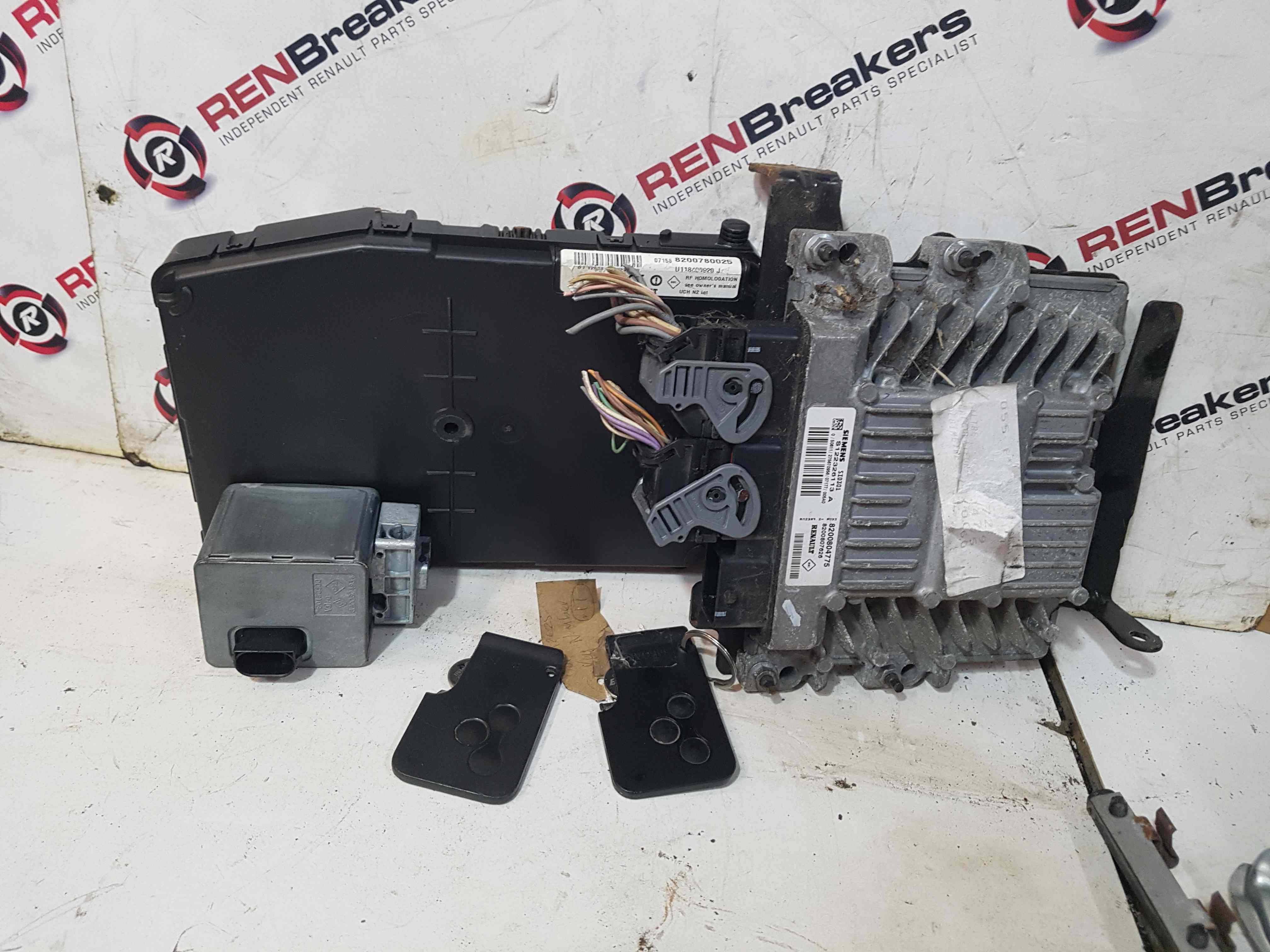 Thumb 7 Renault Megane 2006-2008 1.5 DCI Ecu SET Uch Steering Lock + 2 KEY Cards