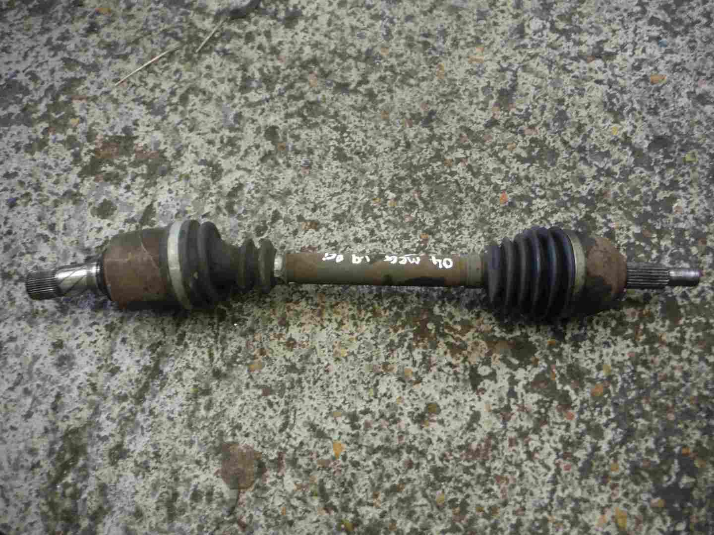 Renault Megane 2006-2008 1.9 dCi Passenger NSF Front Driveshaft 8200198016