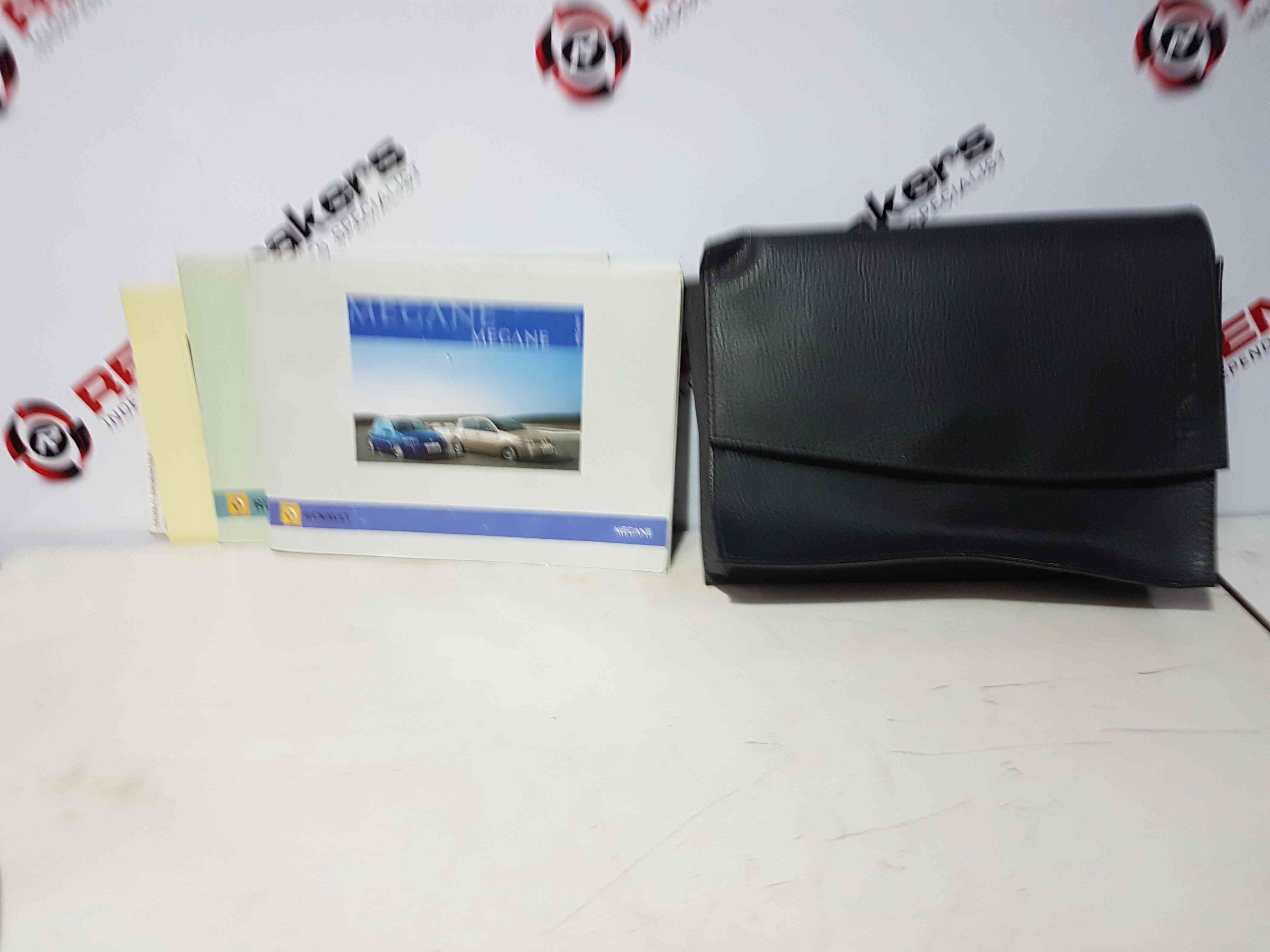 Thumb 3 Renault Megane 2006-2008 Documents Service Booklet Guide + Wallet