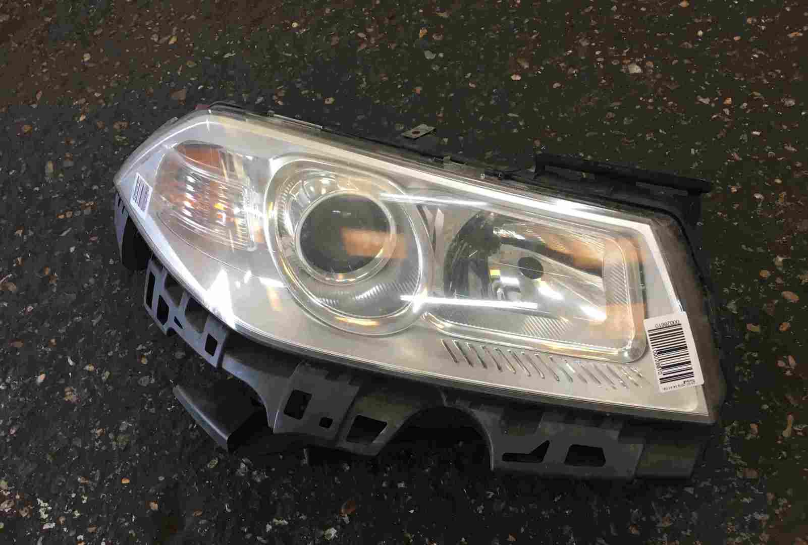 Renault Megane 2006-2008 Driver OSF Front Headlight Facelift