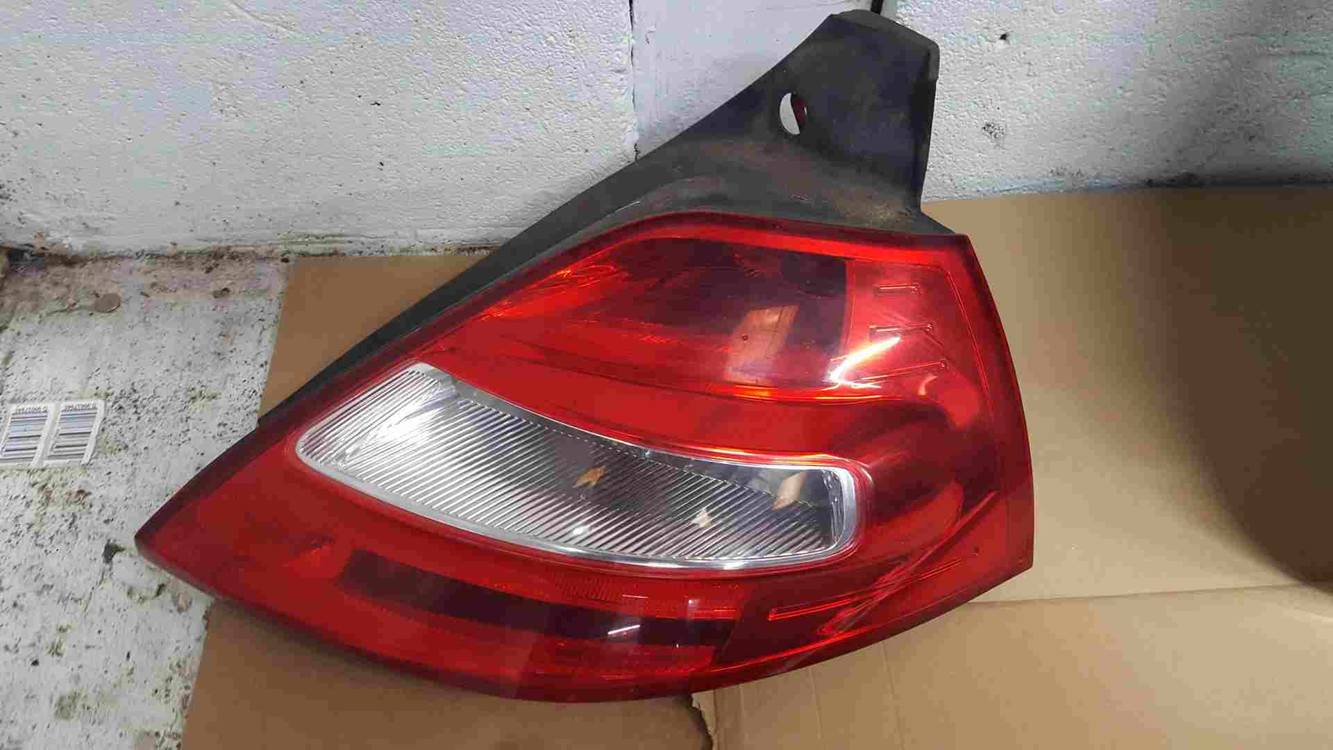 Renault Megane 2006-2008 Driver OSR Rear Light Lens 