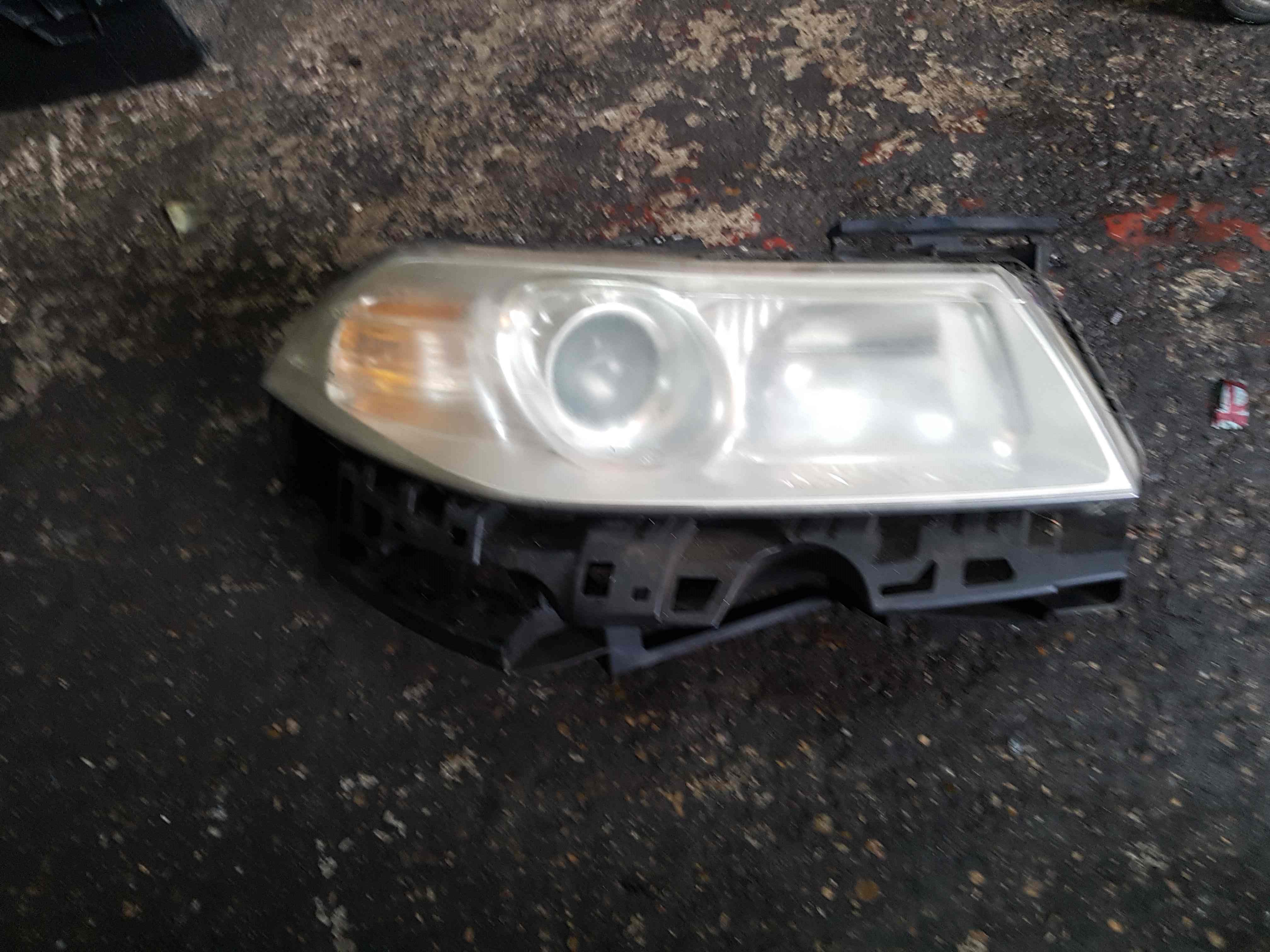 Thumb 4 Renault Megane 2006-2008 Drivers OSF Front Headlight Facelift Cloudy 8200412745