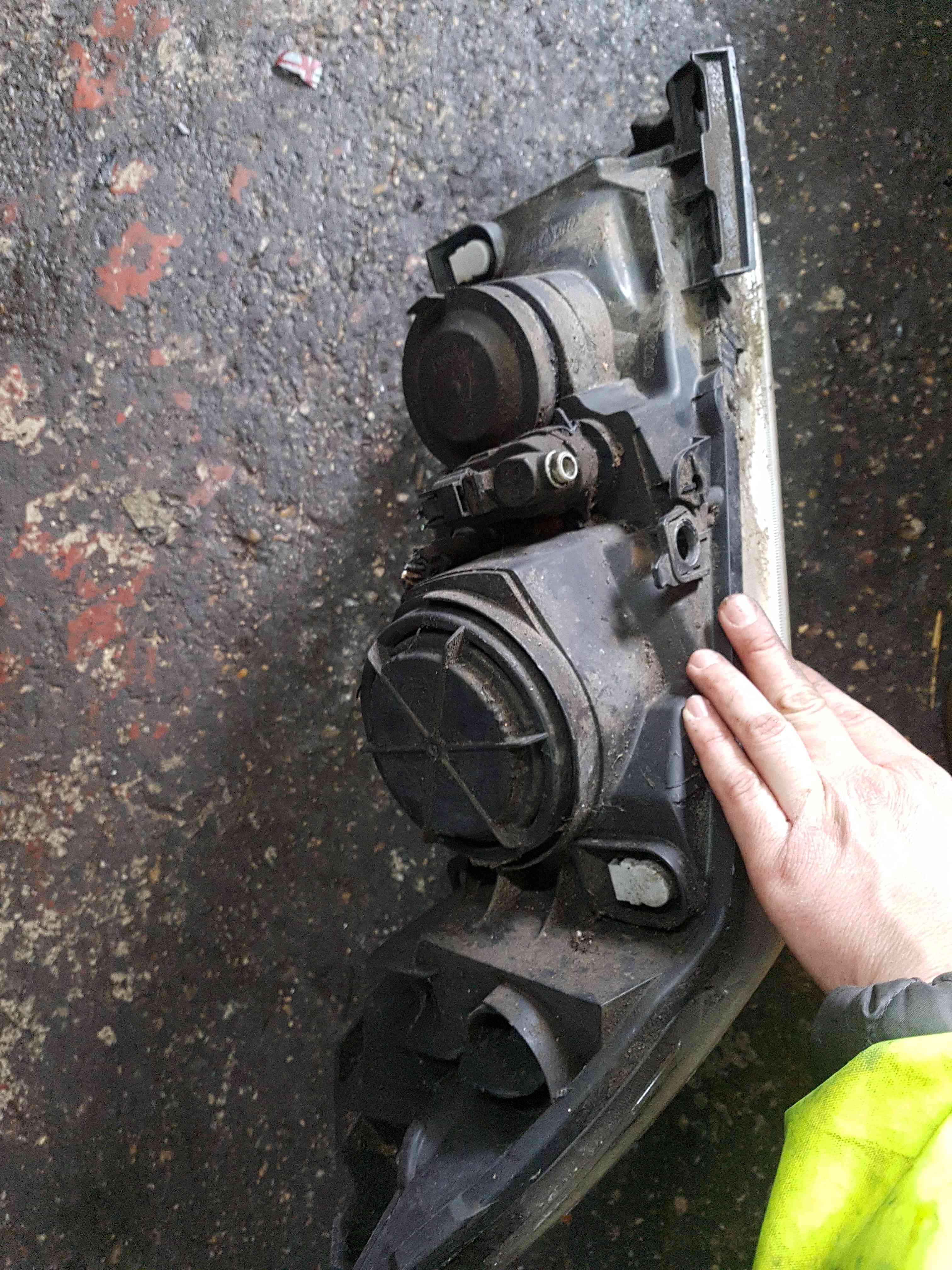 Thumb 5 Renault Megane 2006-2008 Drivers OSF Front Headlight Facelift Cloudy 8200412745